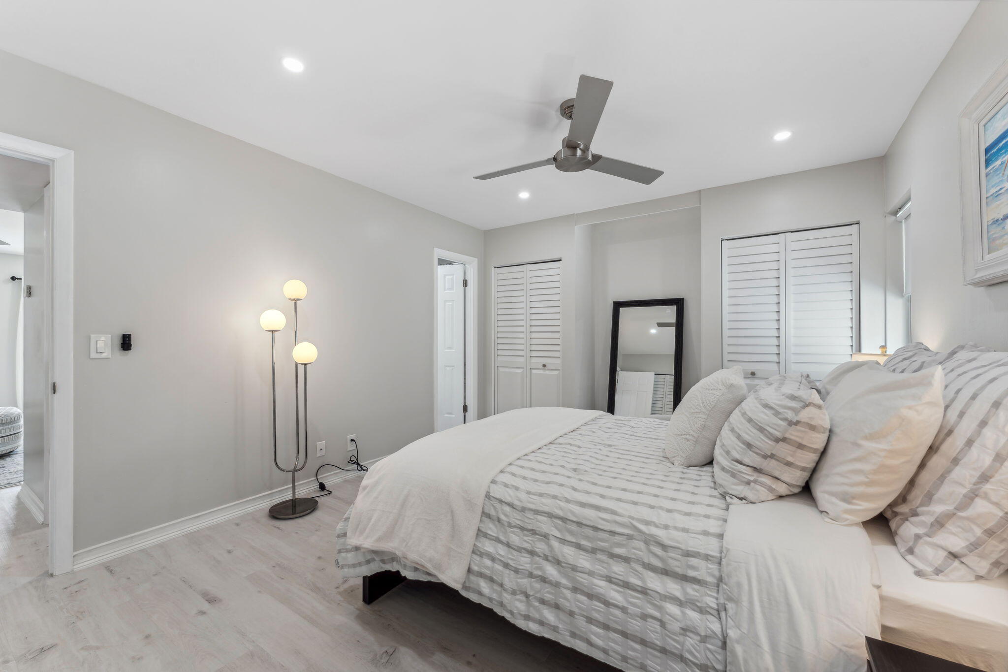 4201 S Ocean Boulevard M4