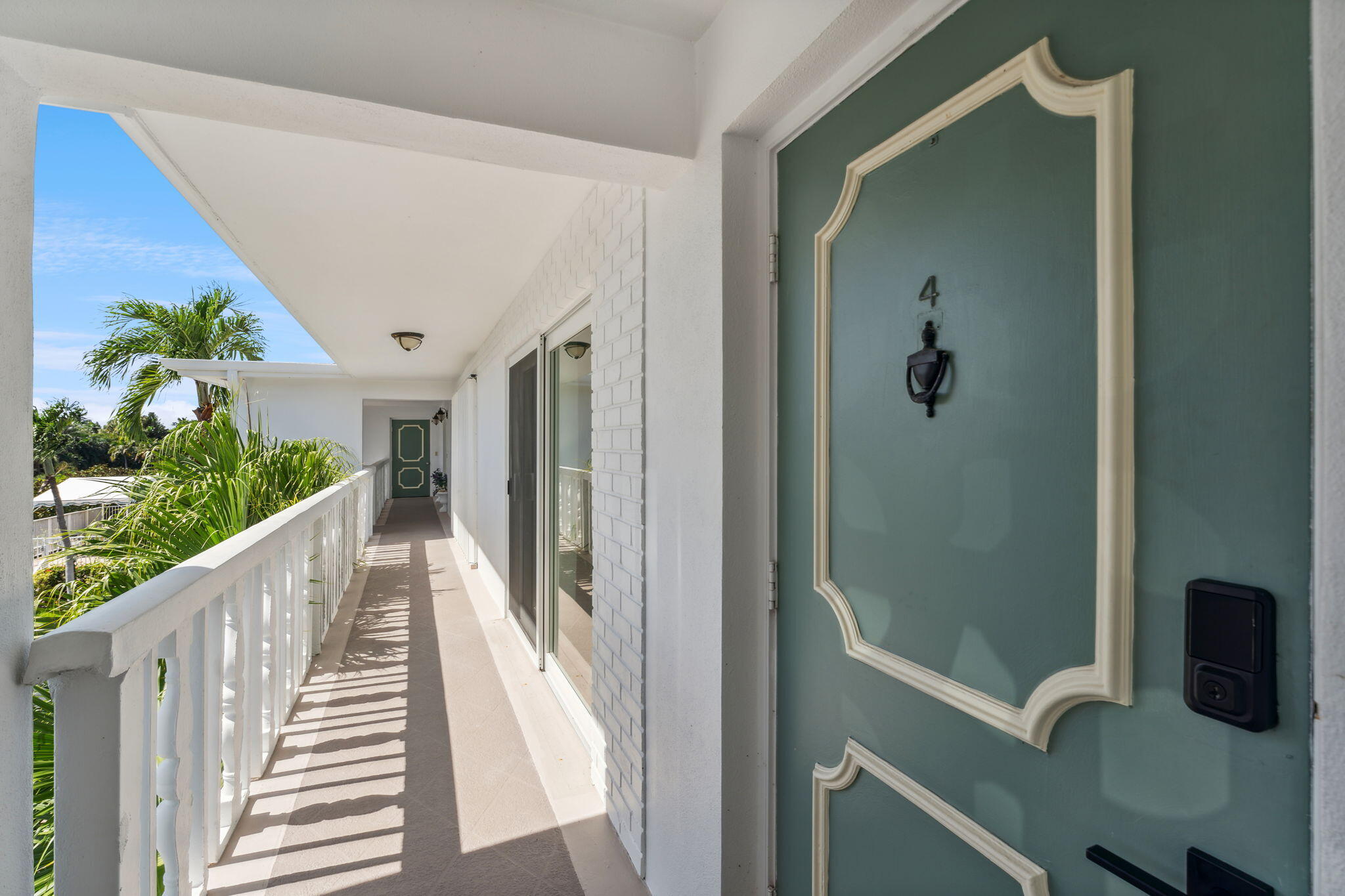 4201 S Ocean Boulevard M4