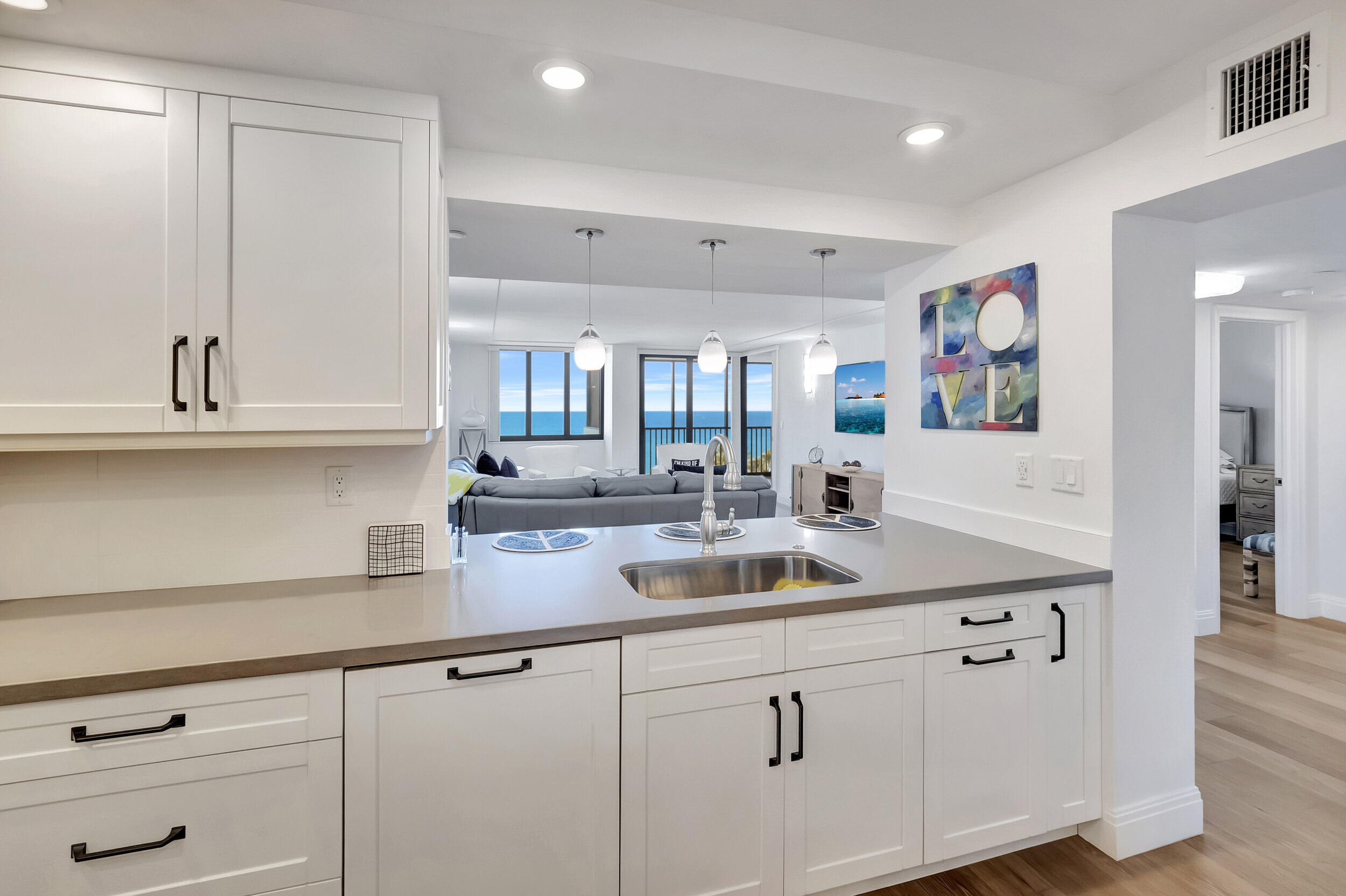 3400 S Ocean Boulevard 9f