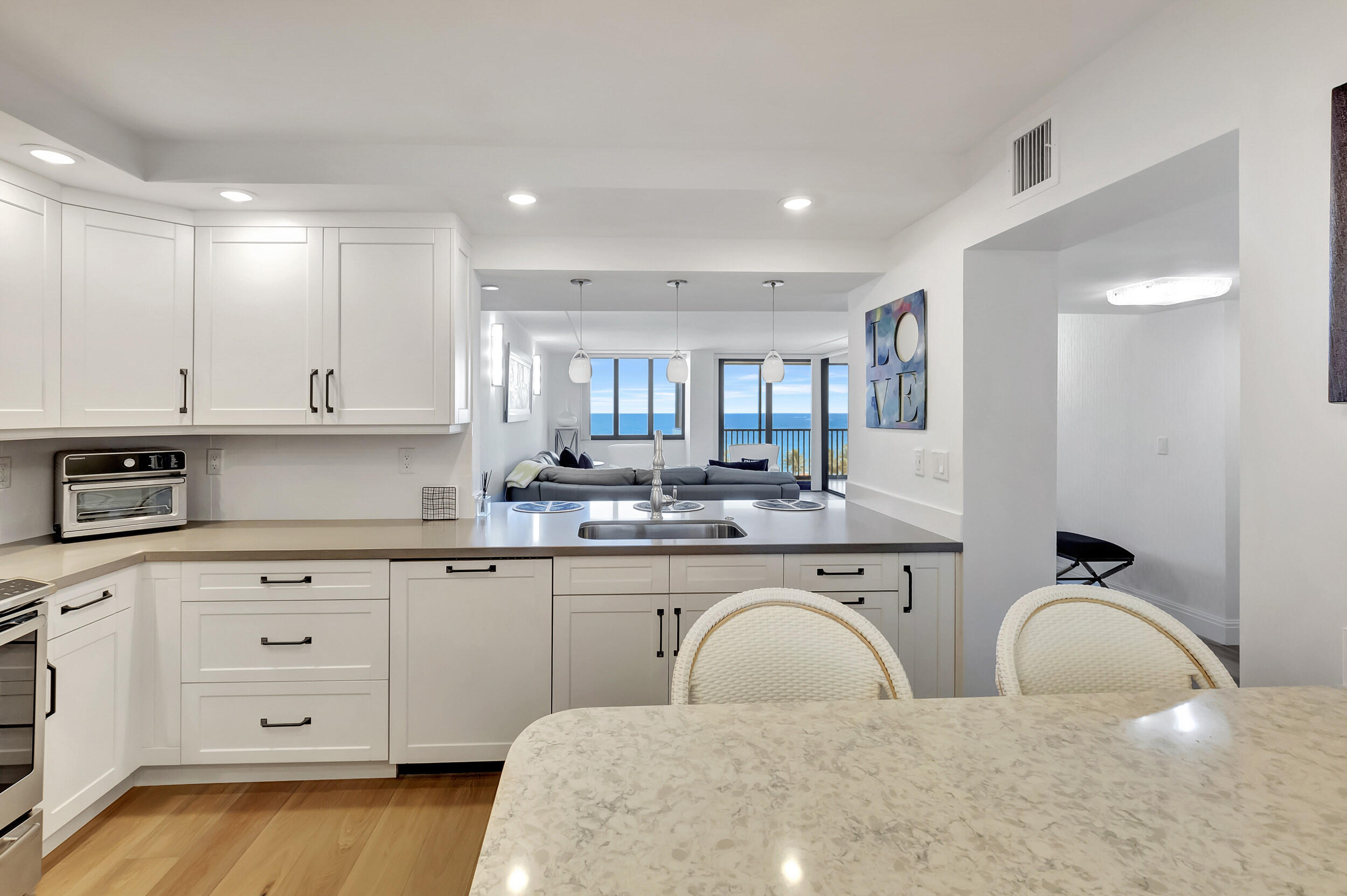 3400 S Ocean Boulevard 9f