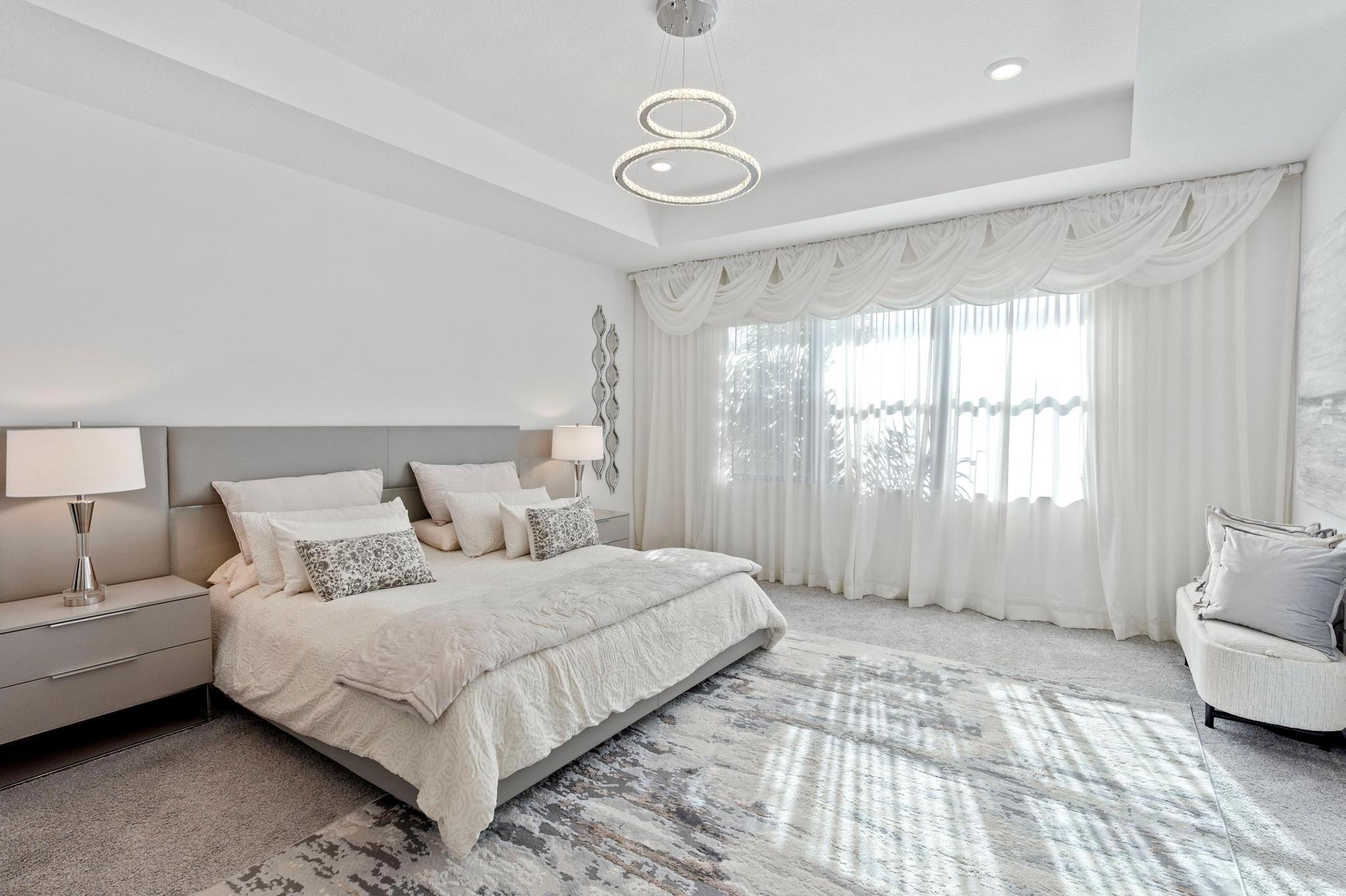 8339 Grand Prix Lane