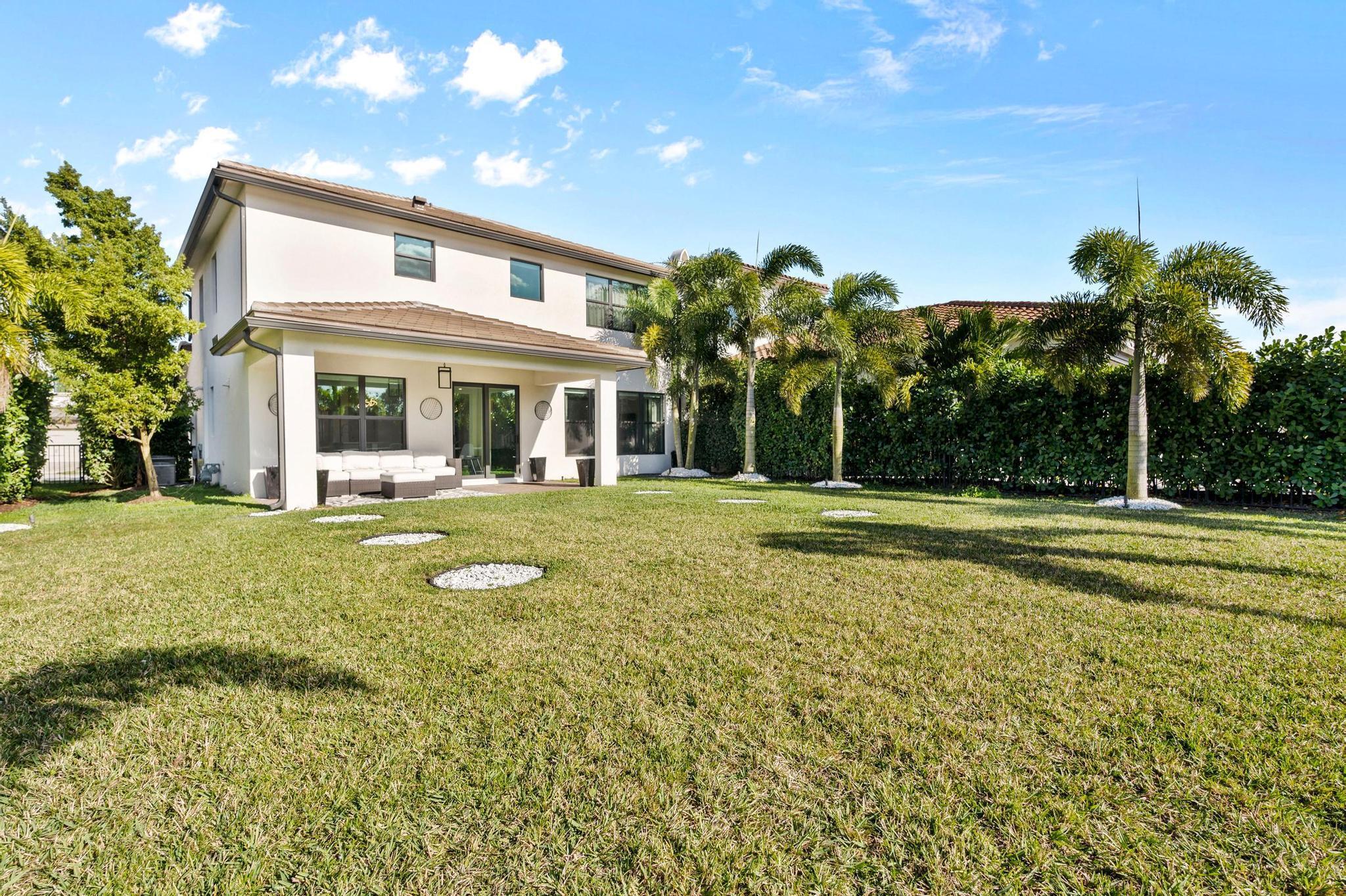 8339 Grand Prix Lane