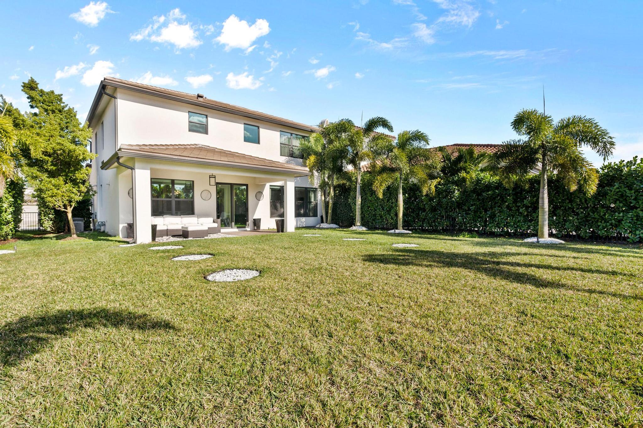 8339 Grand Prix Lane