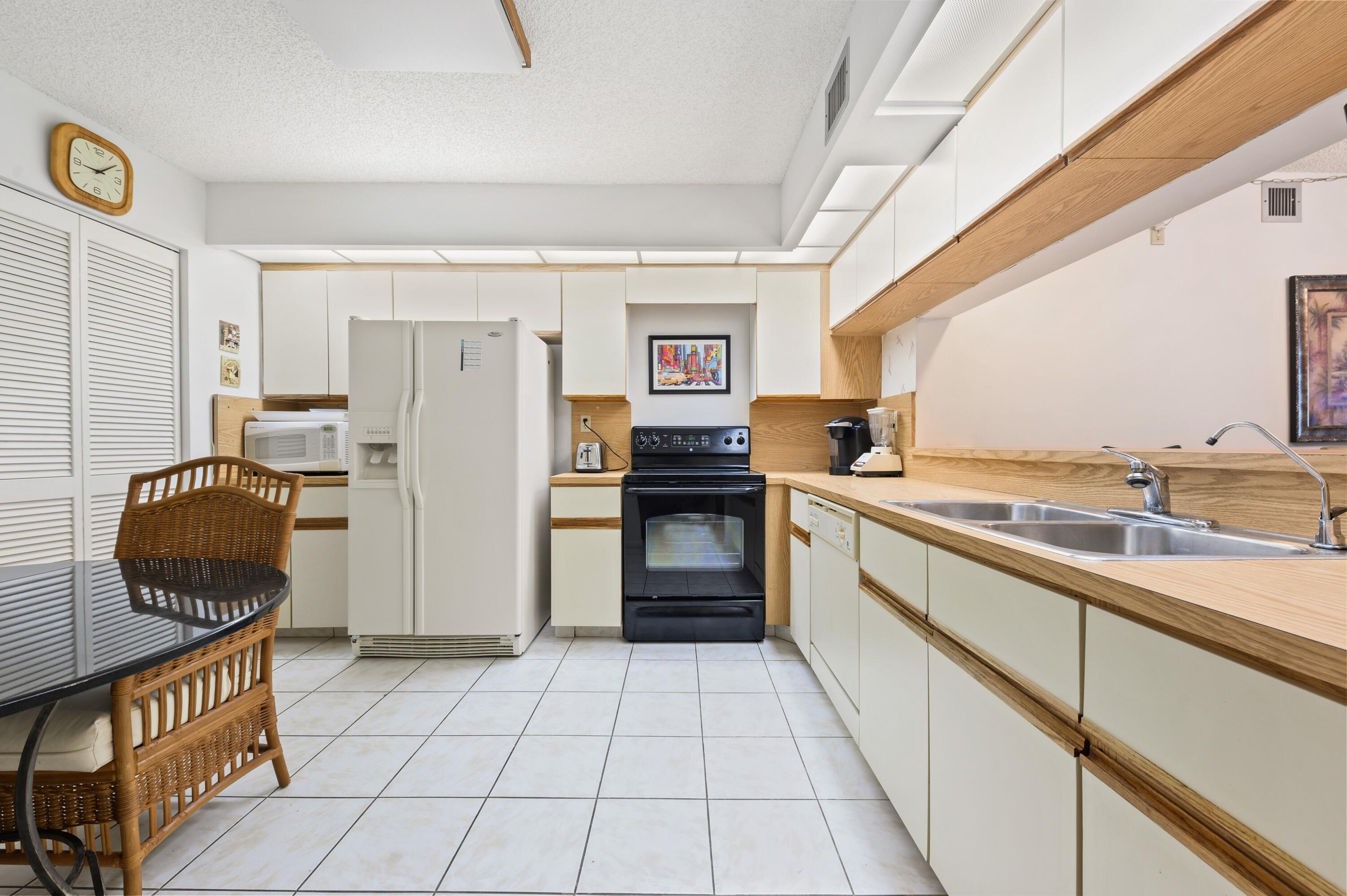 3400 S Ocean Boulevard 14m