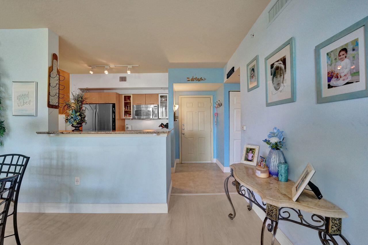 700 E Boulevard 304