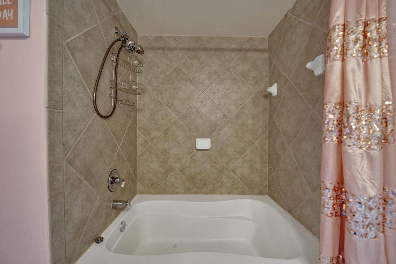 700 E Boulevard 304
