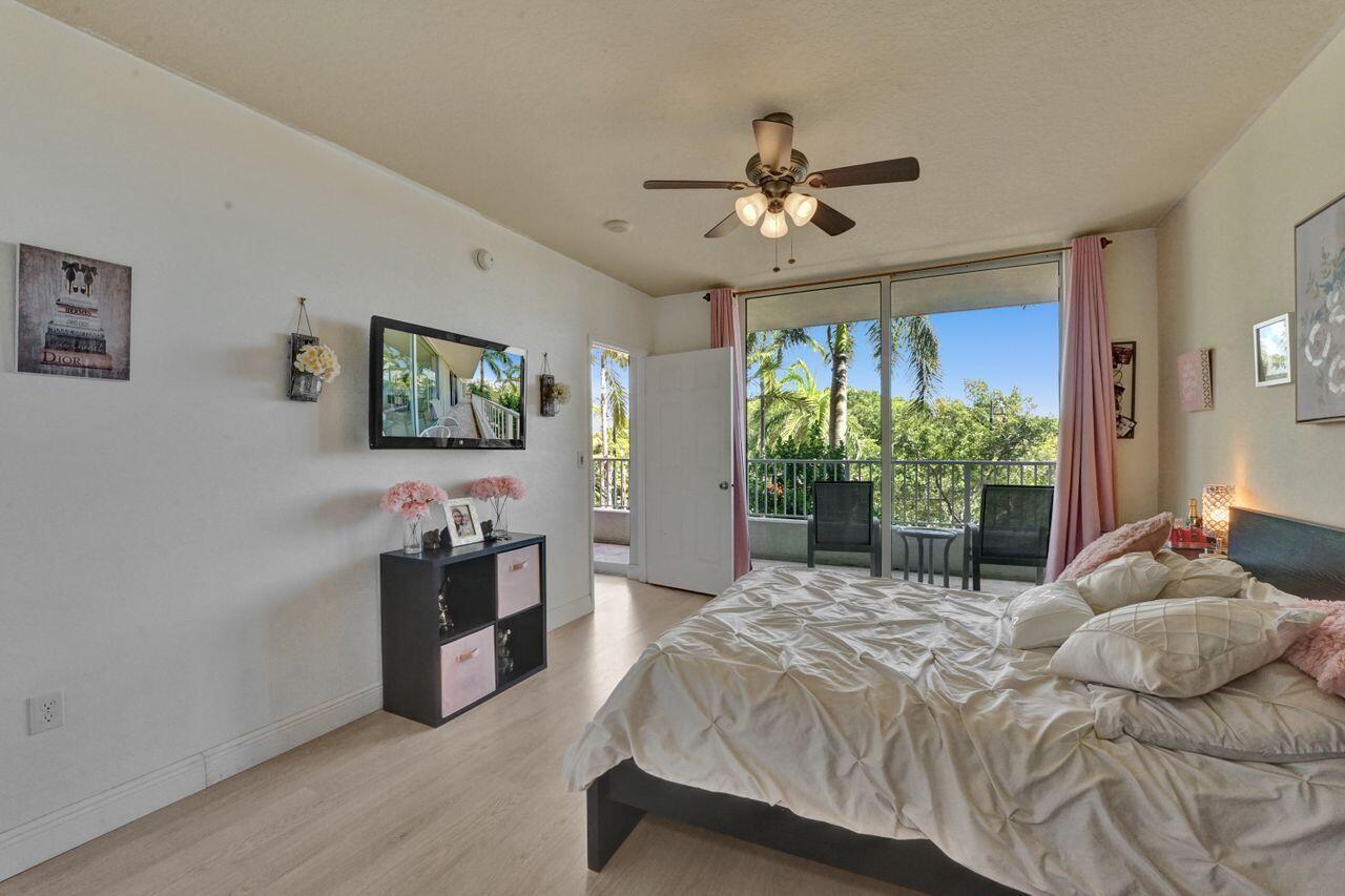 700 E Boulevard 304