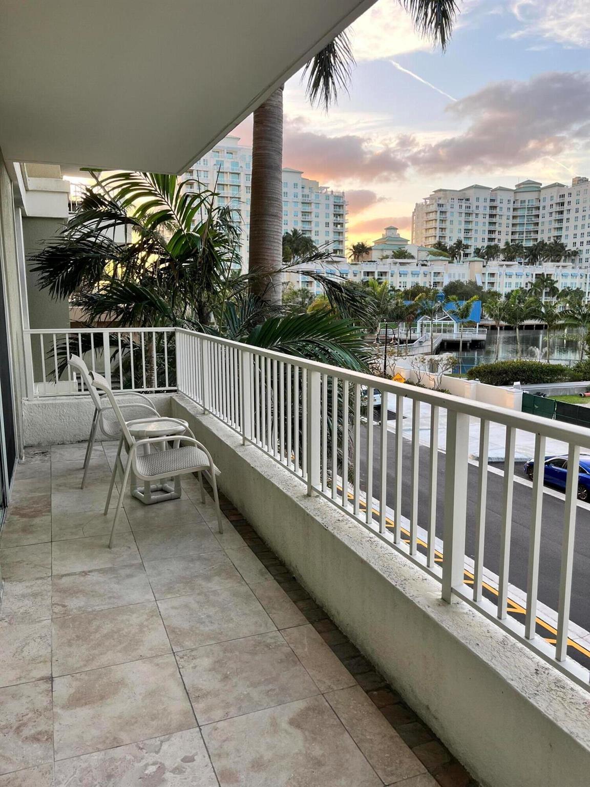700 E Boulevard 304