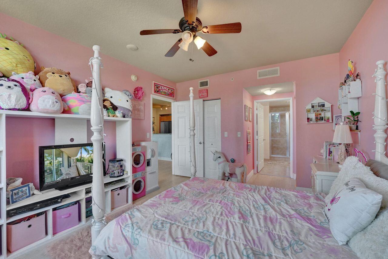 700 E Boulevard 304
