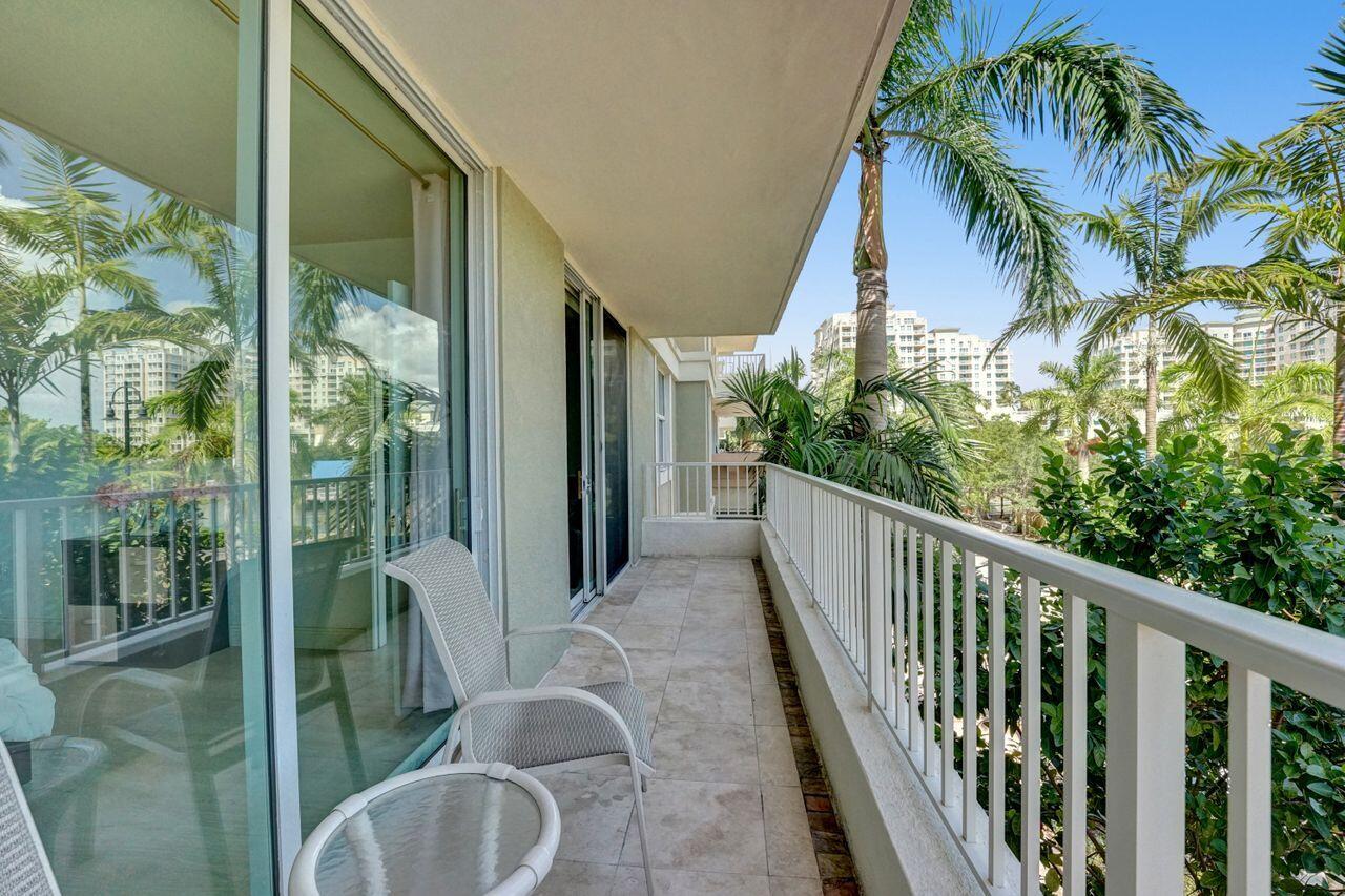 700 E Boulevard 304