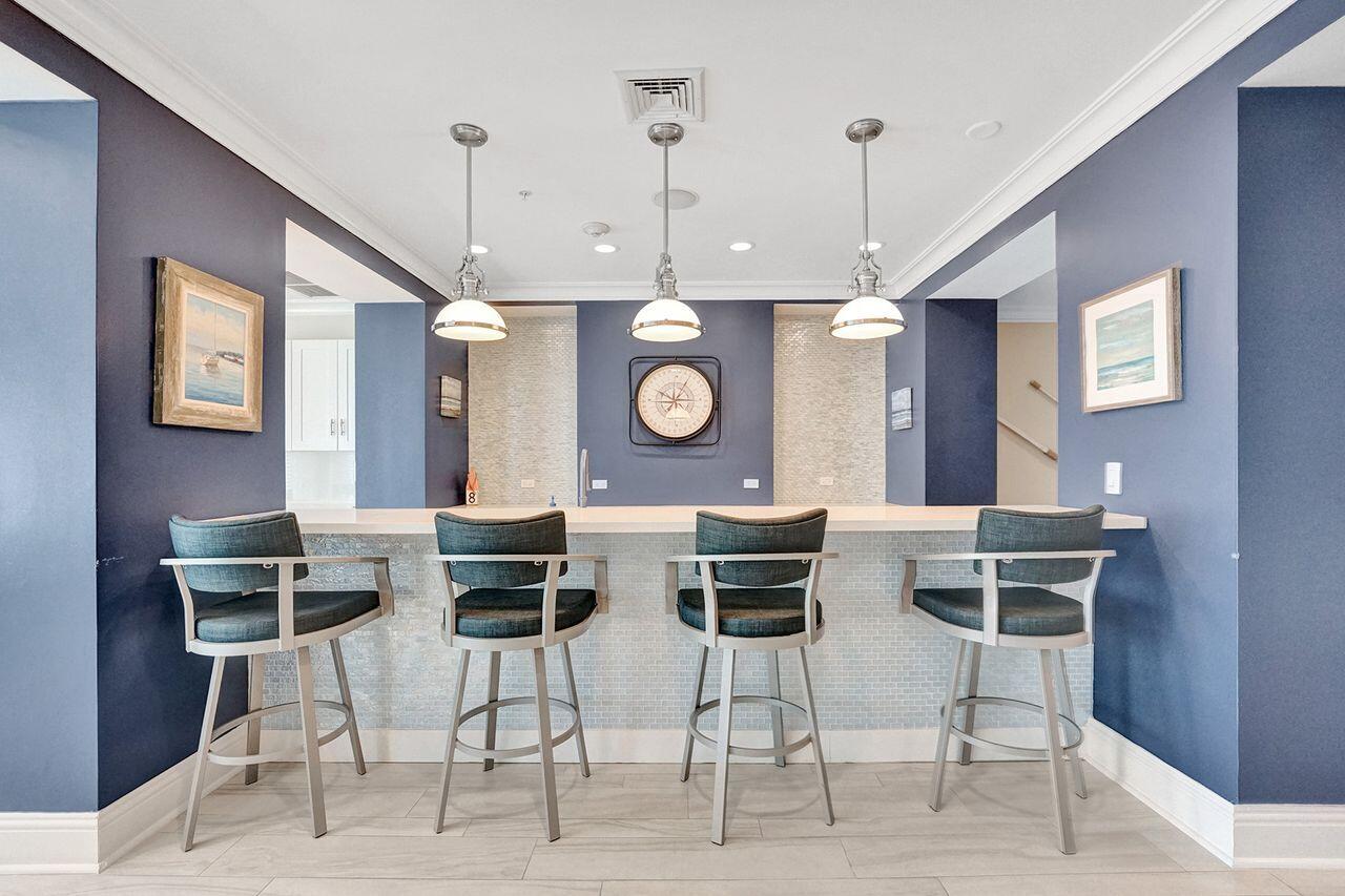 700 E Boulevard 304