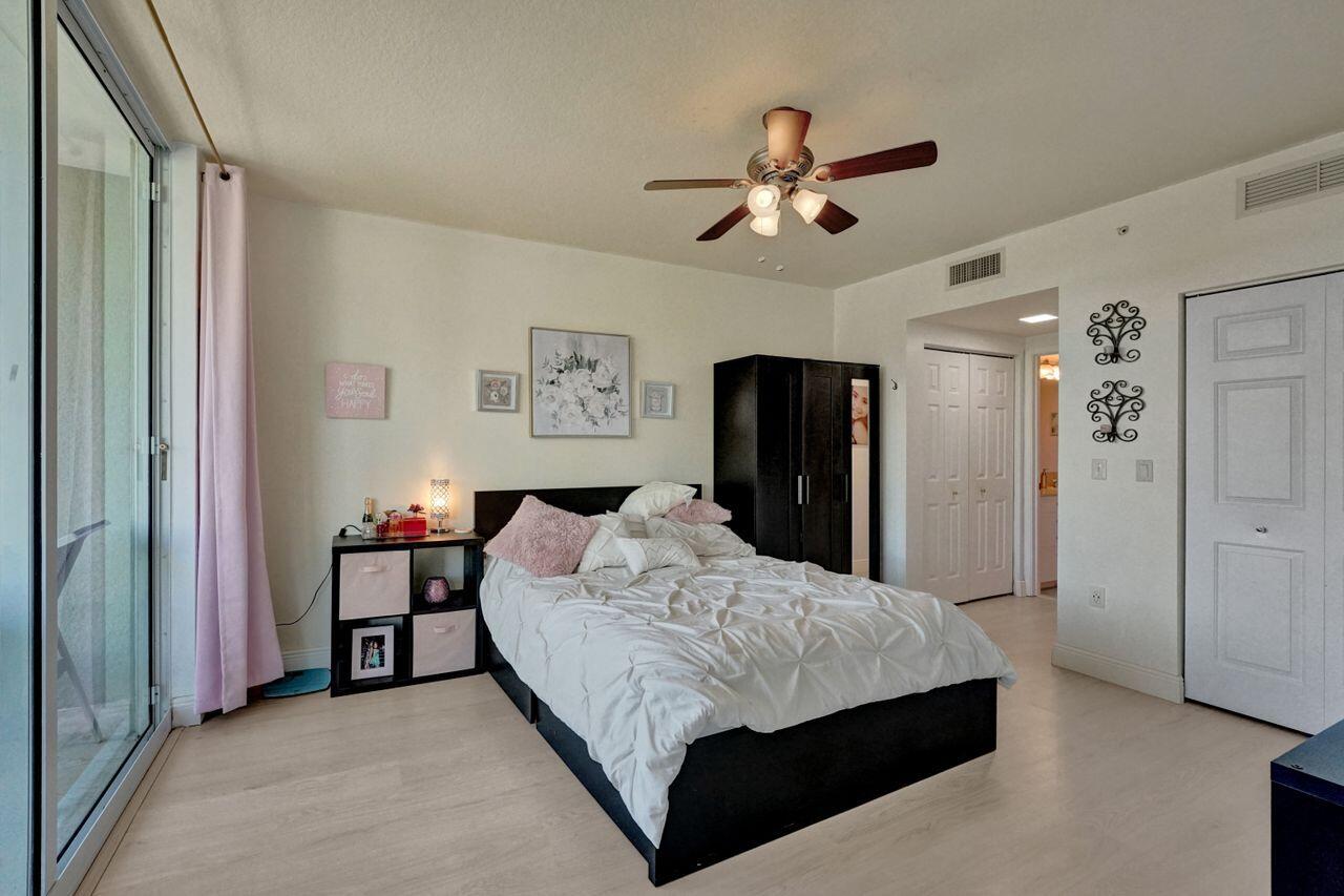 700 E Boulevard 304