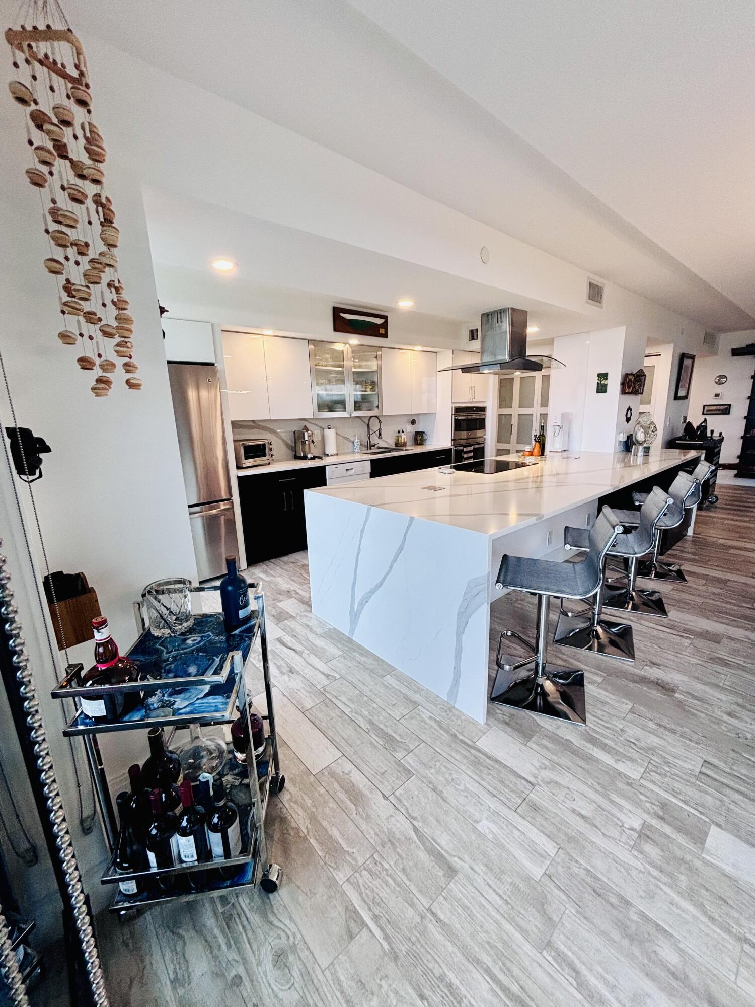 2003 N Ocean Boulevard 405