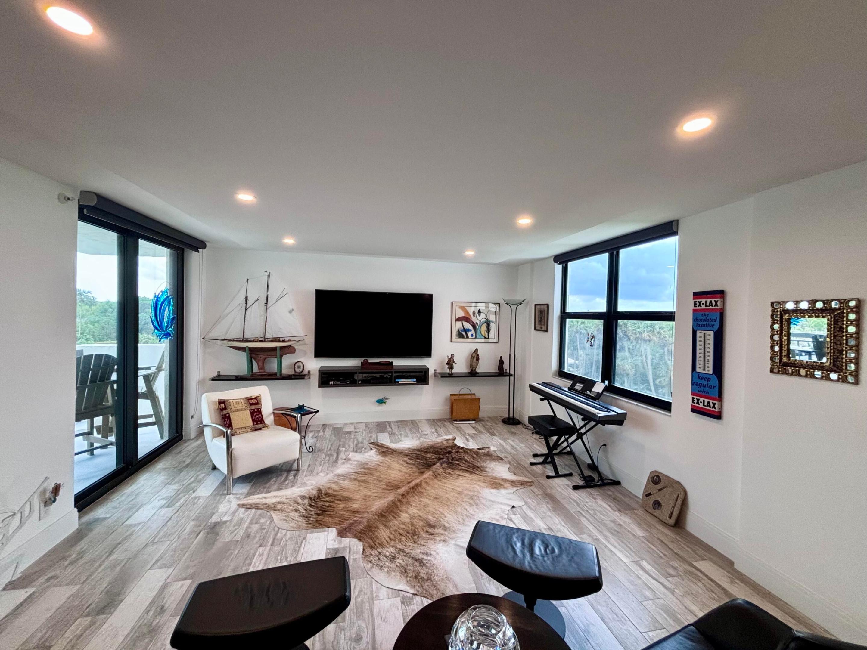2003 N Ocean Boulevard 405