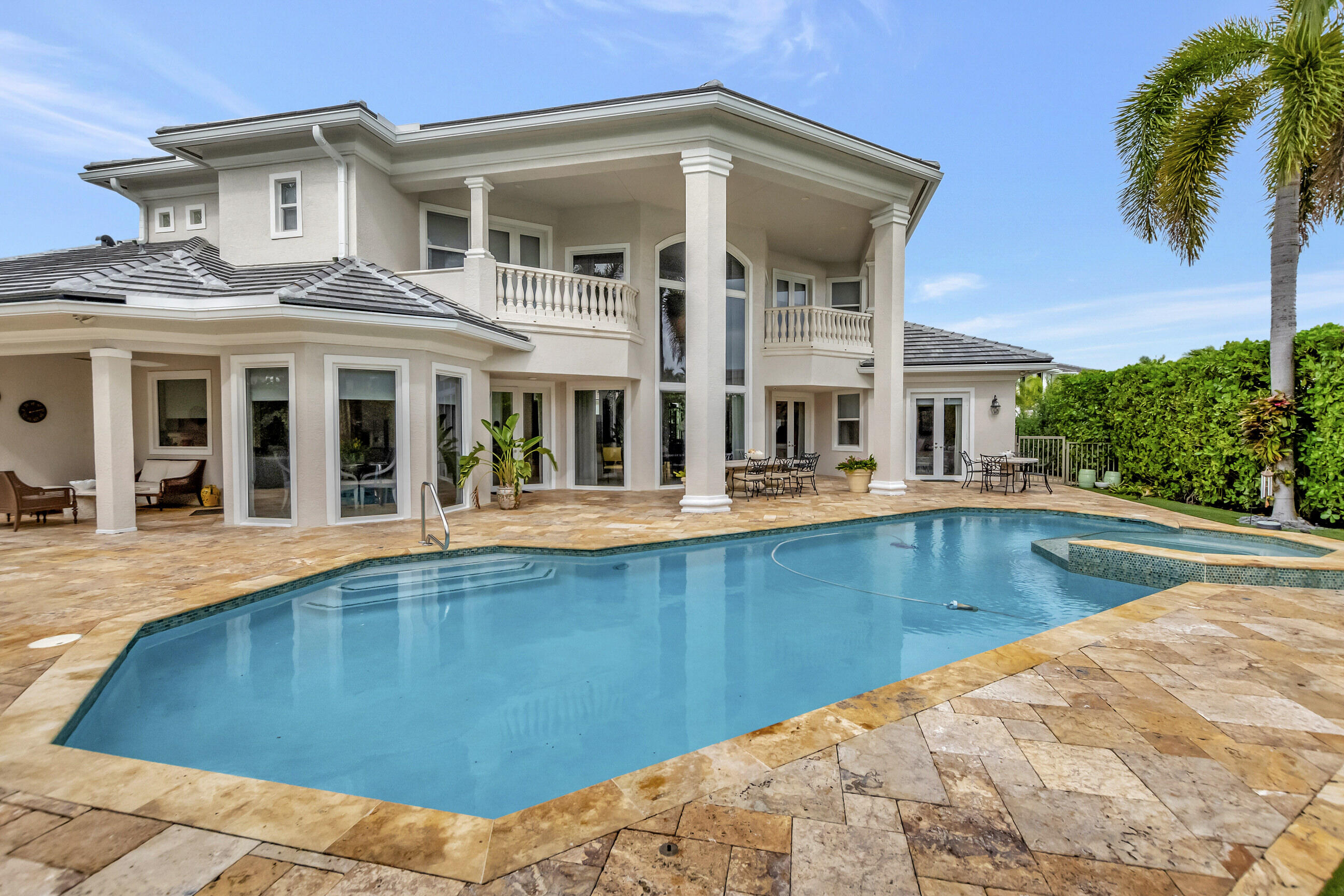 250 Fan Palm Road