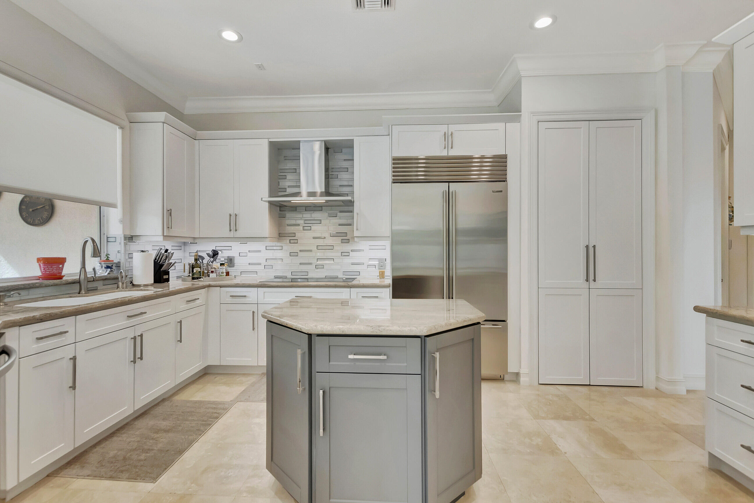 250 Fan Palm Road