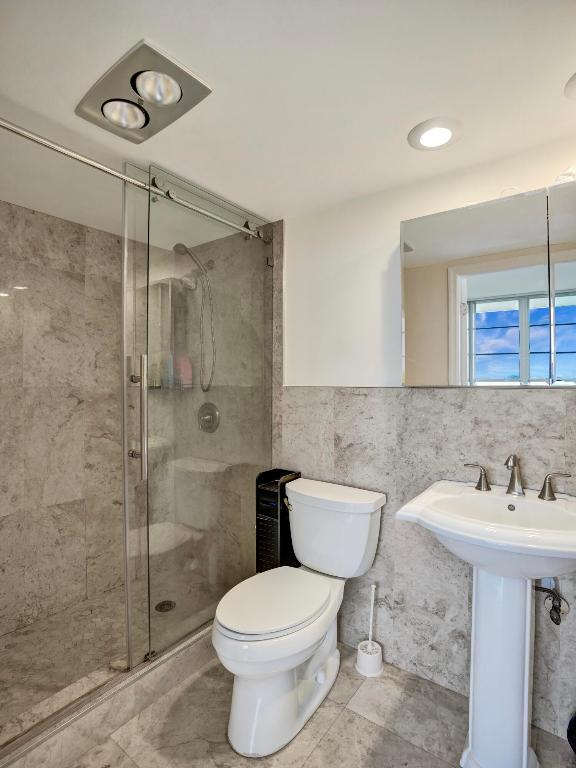 3010 N Course Drive 903