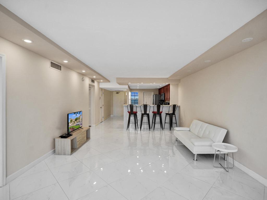 3010 N Course Drive 903