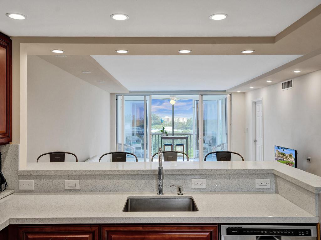 3010 N Course Drive 903