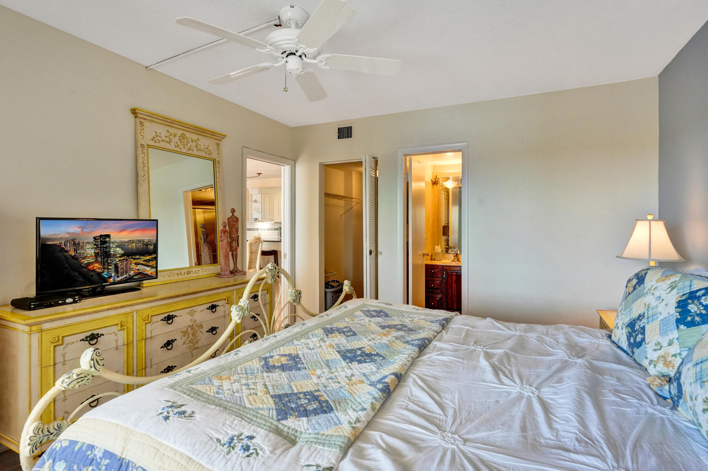 3100 S Ocean Boulevard 606