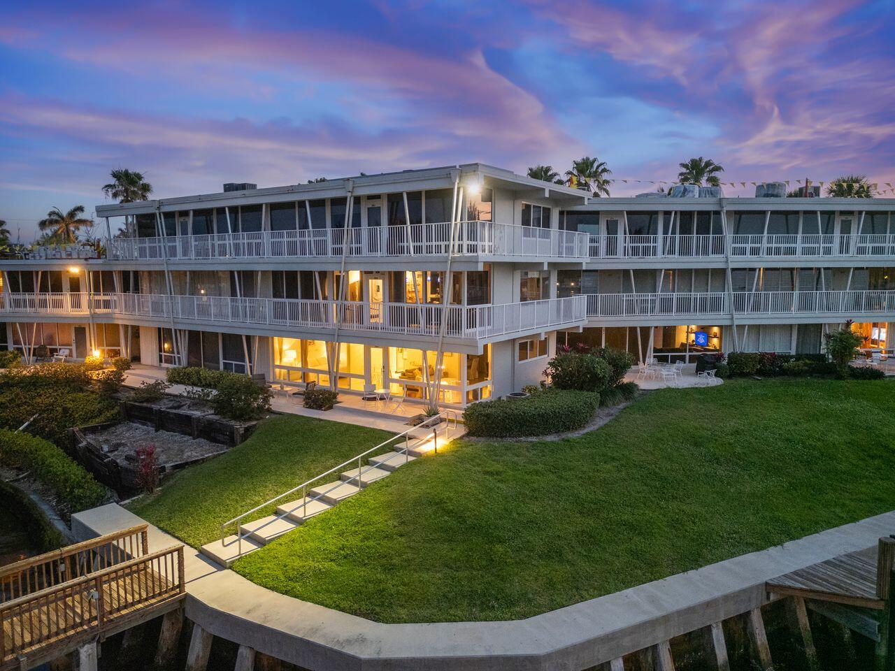 1221 Hillsboro Mile 28a