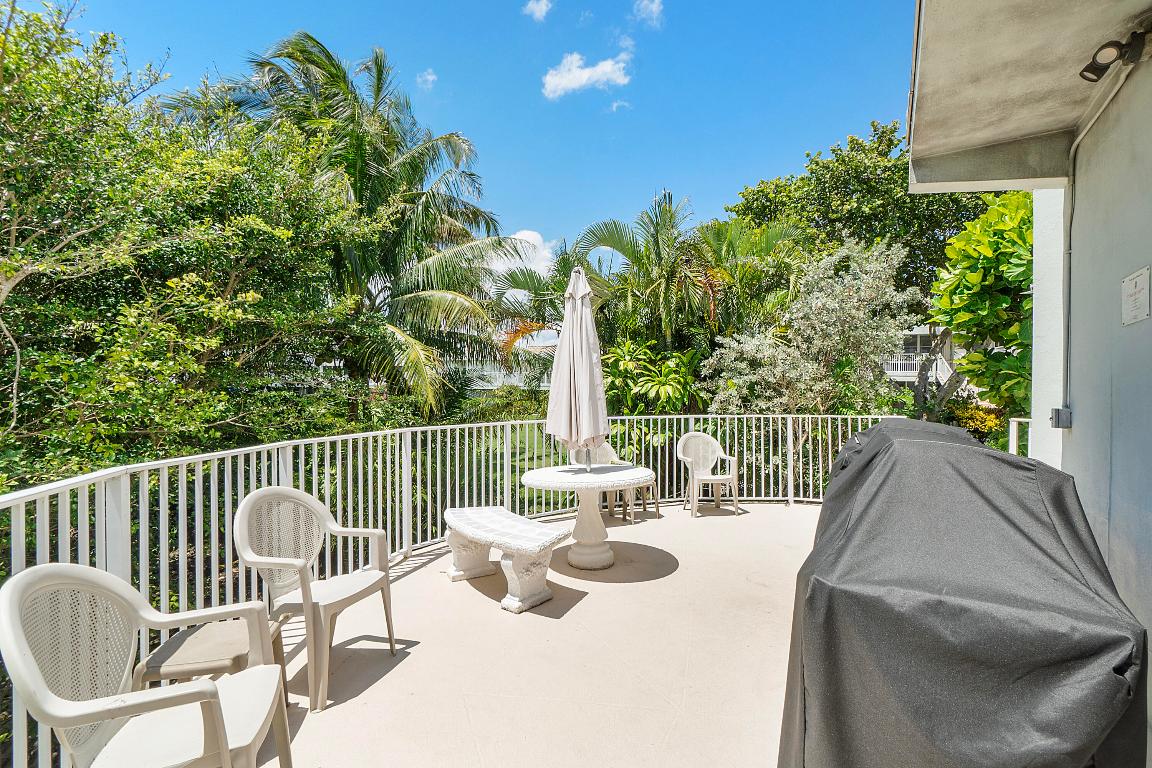 1221 Hillsboro Mile 28a