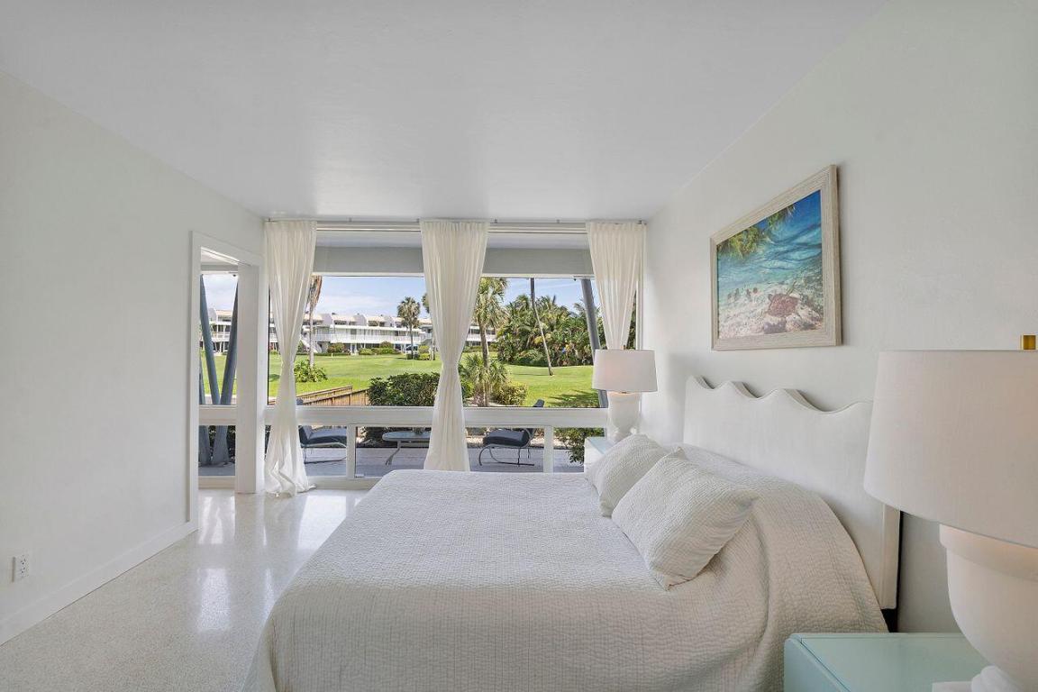 1221 Hillsboro Mile 28a