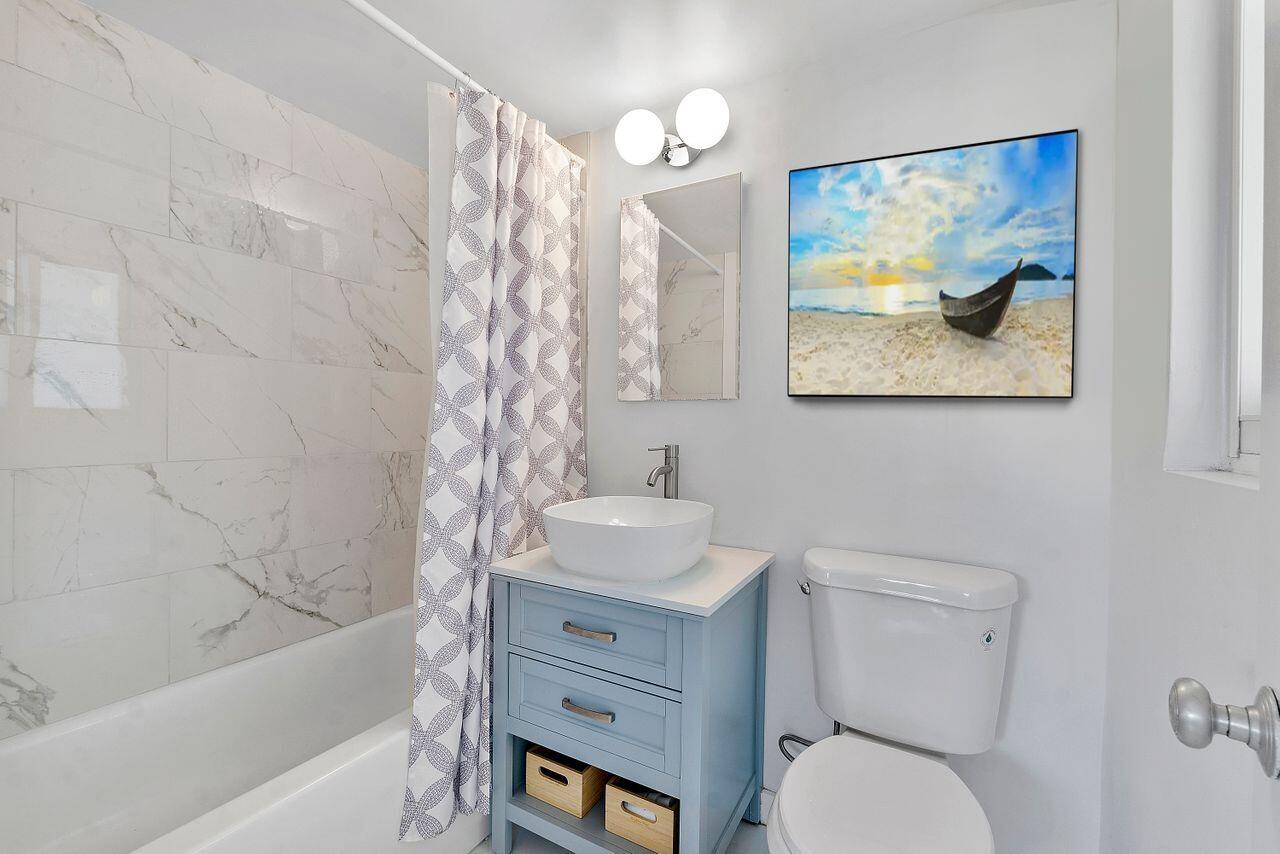 1221 Hillsboro Mile 28a