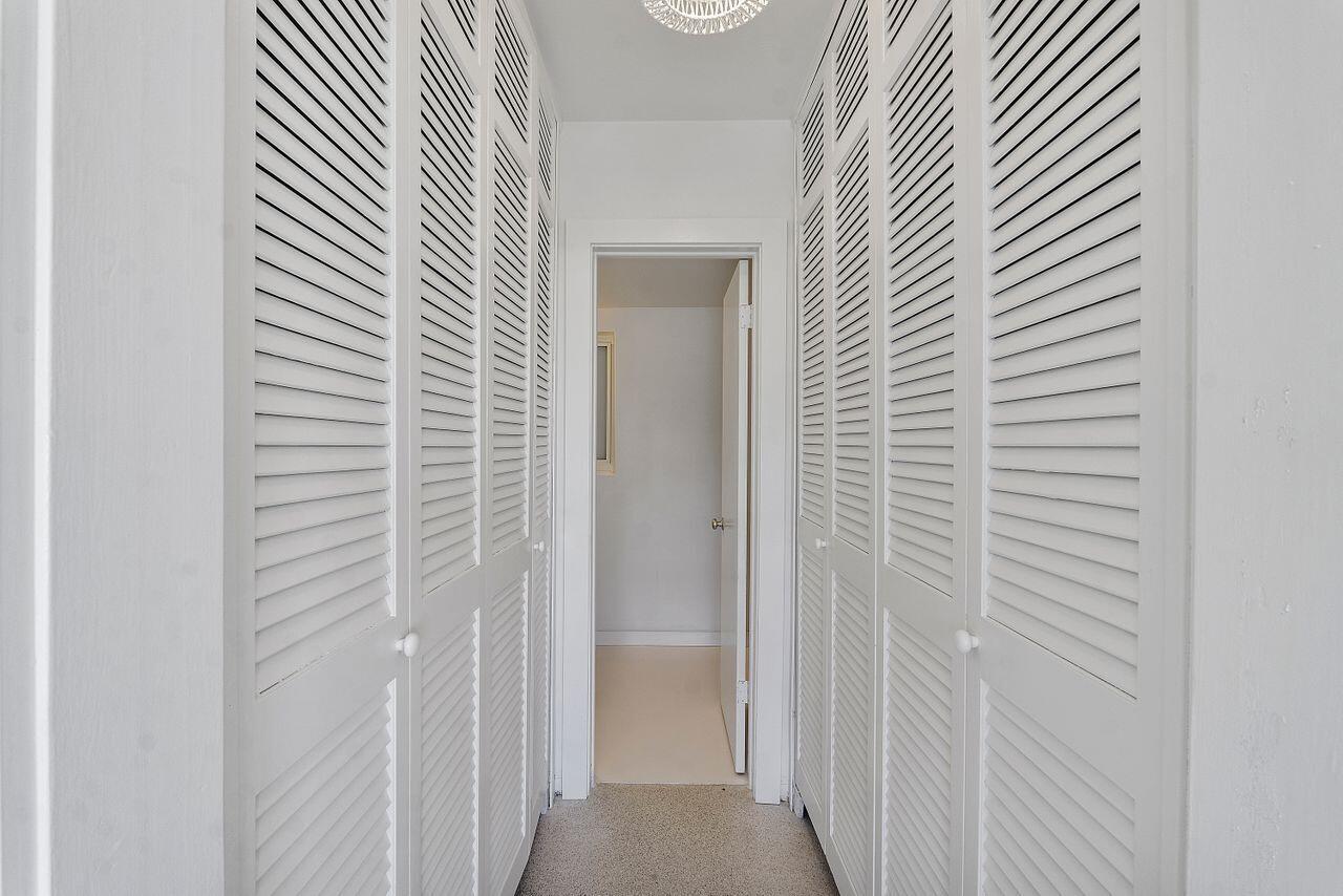 1221 Hillsboro Mile 28a