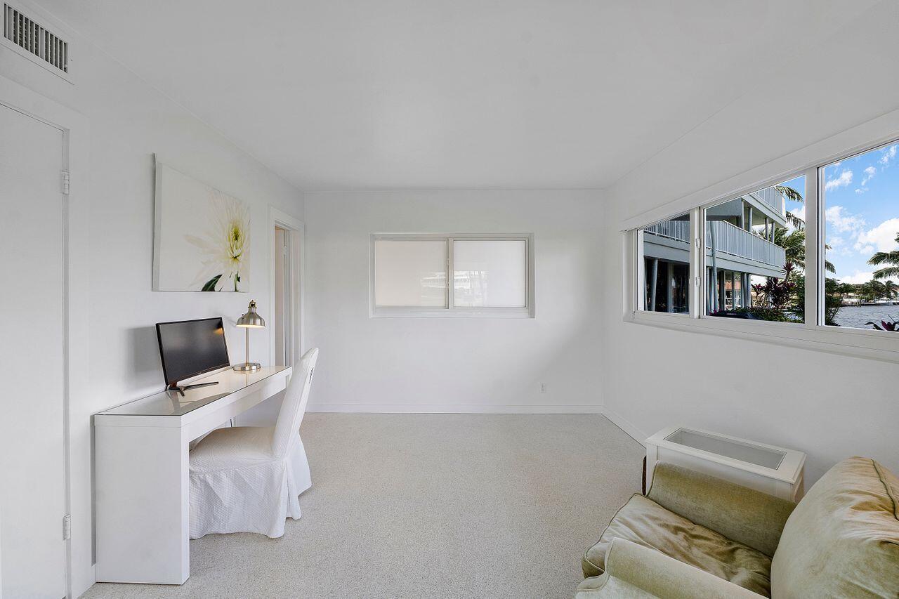 1221 Hillsboro Mile 28a