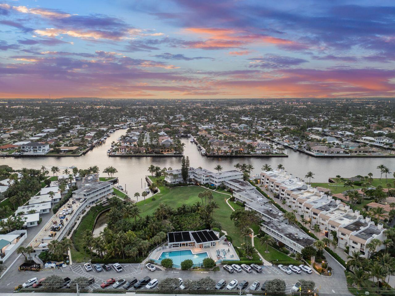 1221 Hillsboro Mile 28a