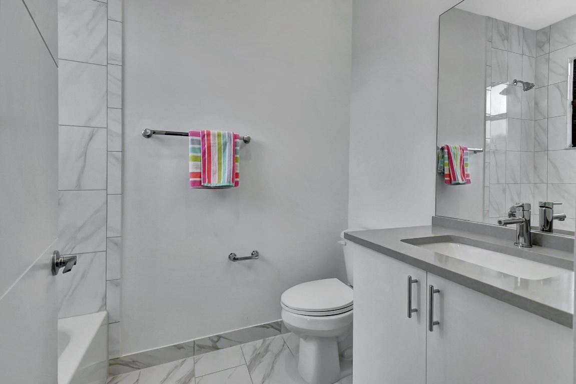 17411 Sea Blossom Way