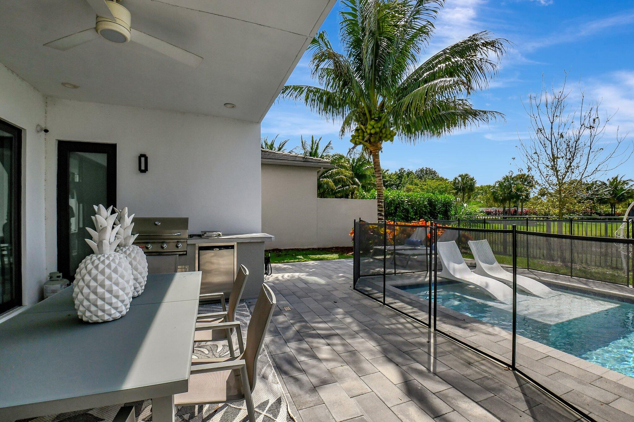 17411 Sea Blossom Way