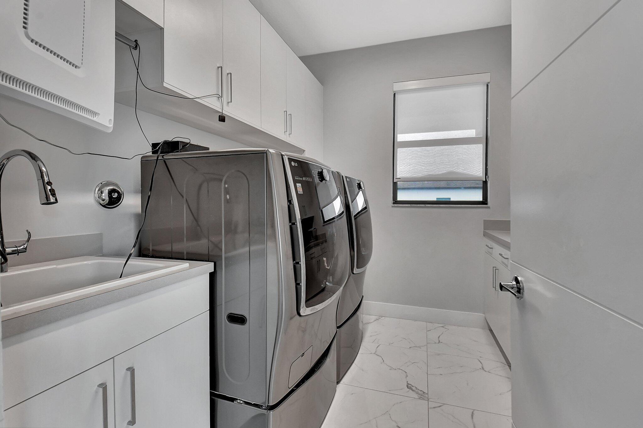 17411 Sea Blossom Way