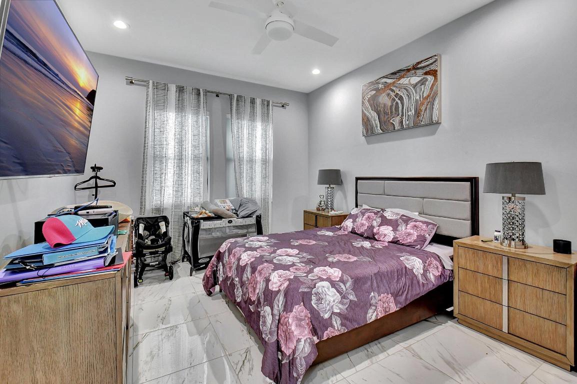 17411 Sea Blossom Way