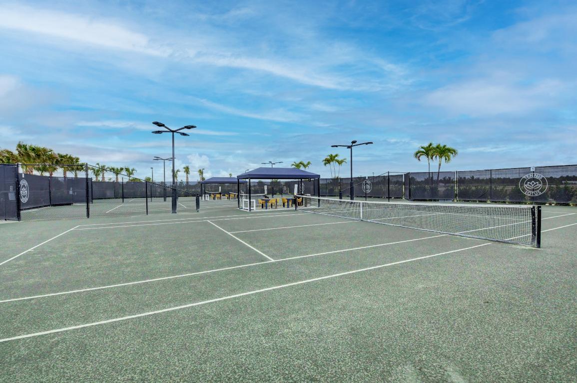 17411 Sea Blossom Way