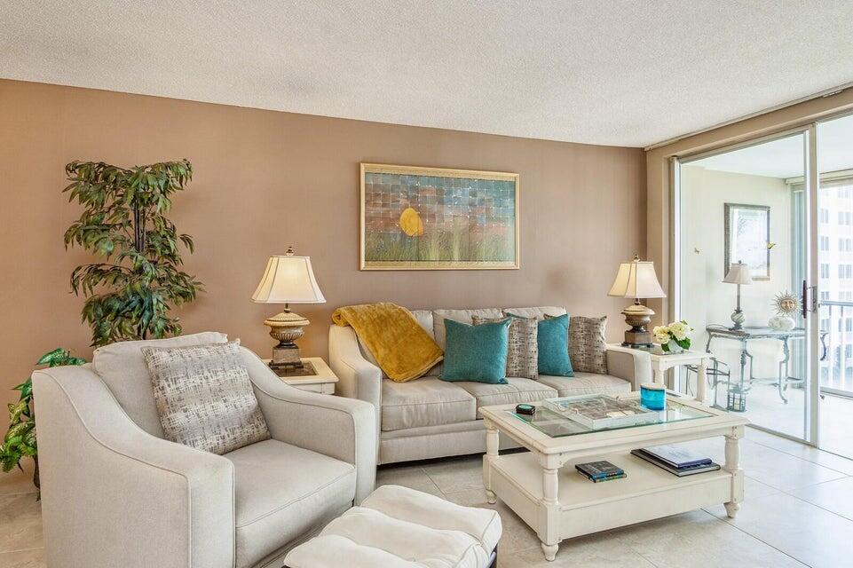 3224 S Ocean Boulevard 414-B