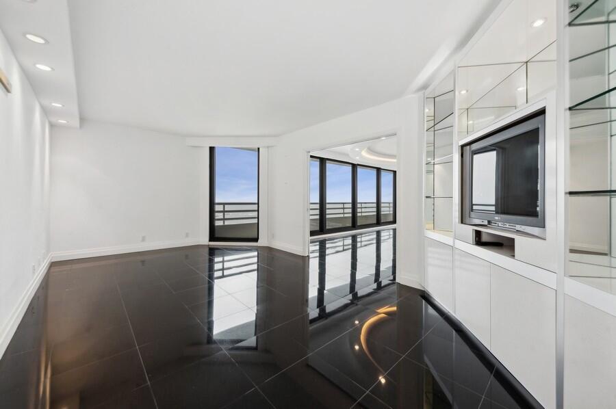 1500 S Ocean Boulevard 1501