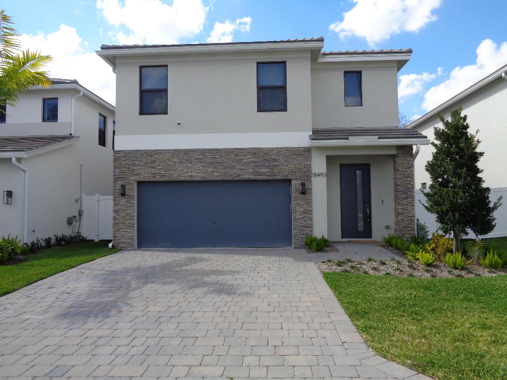 18493 Glenstone Street