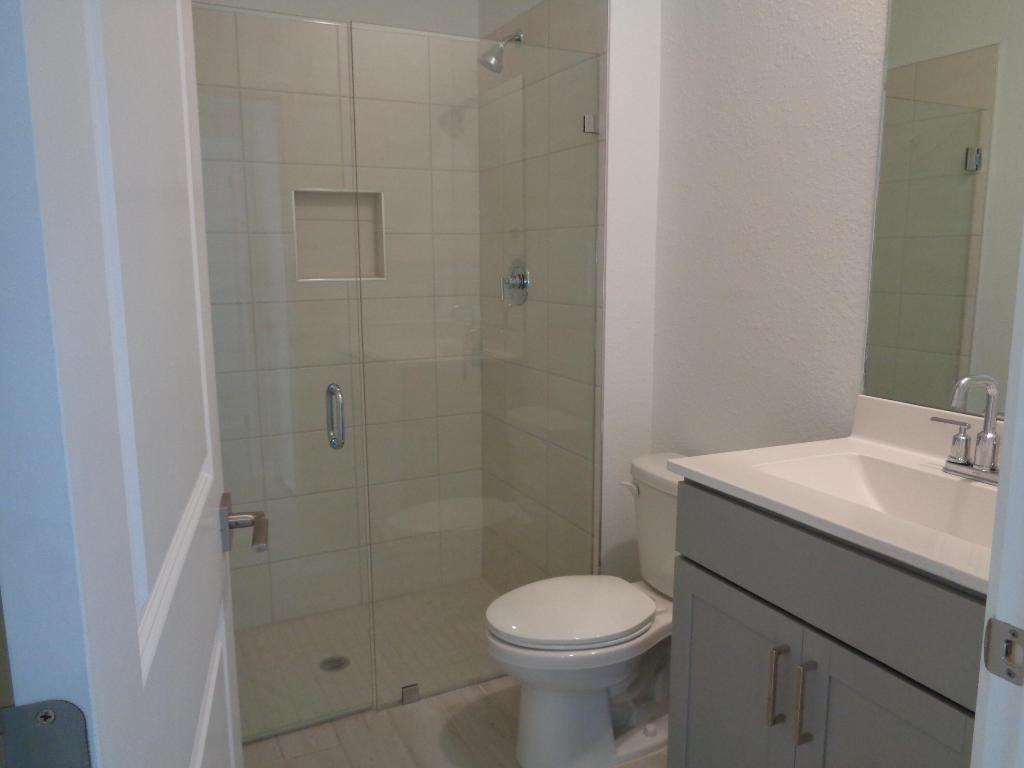 18493 Glenstone Street