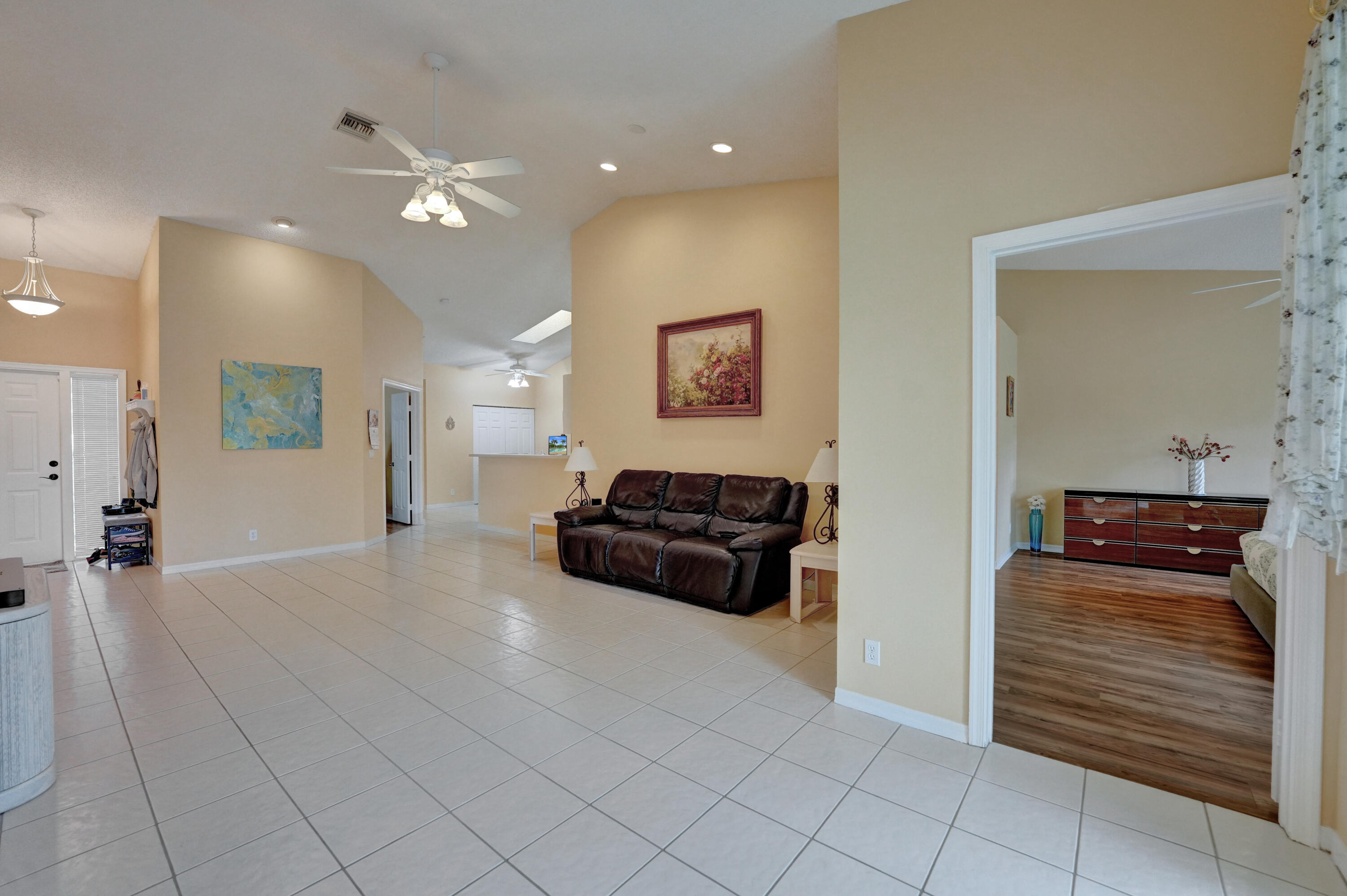 18398 Via Di Sorrento