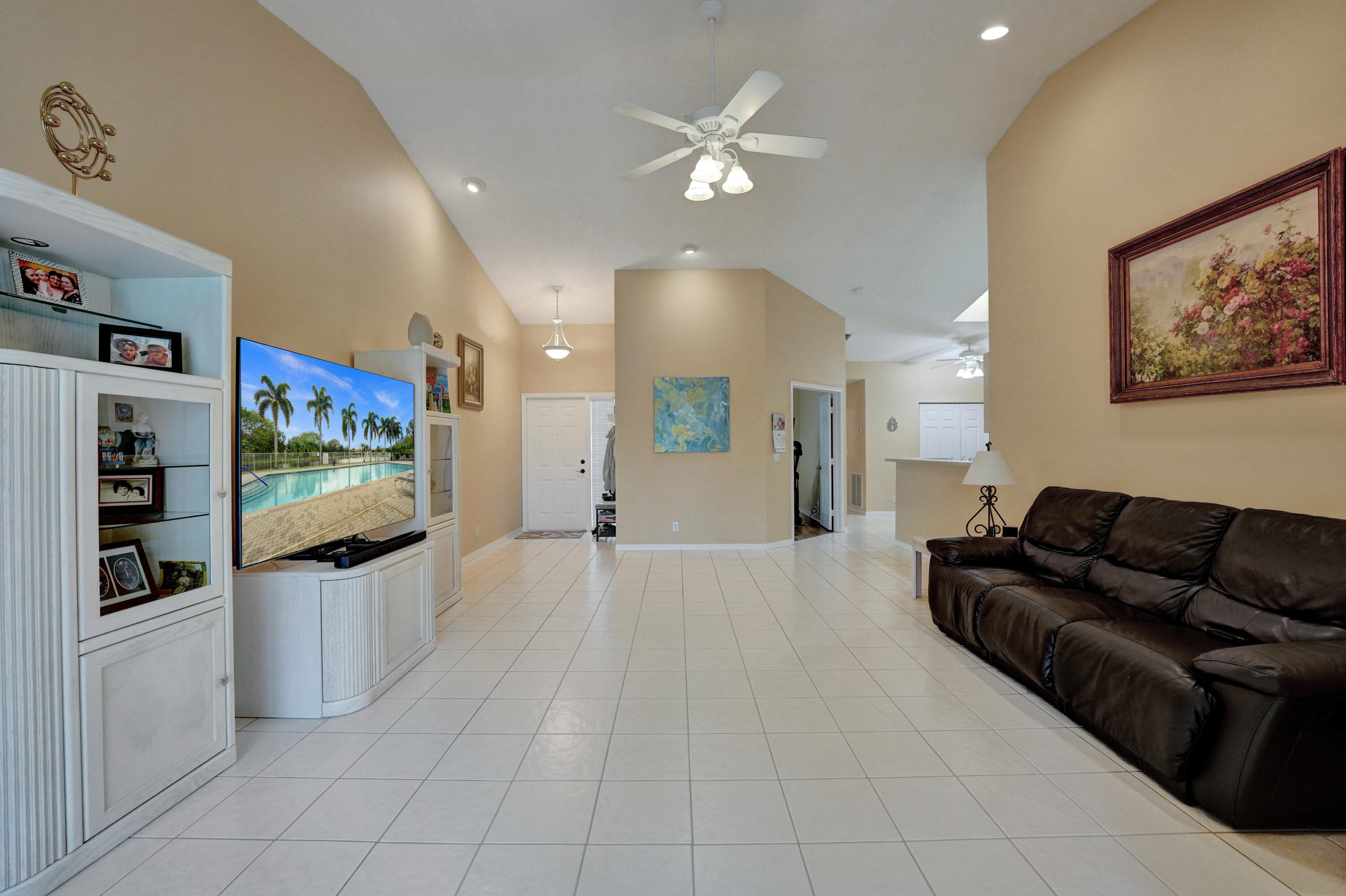 18398 Via Di Sorrento