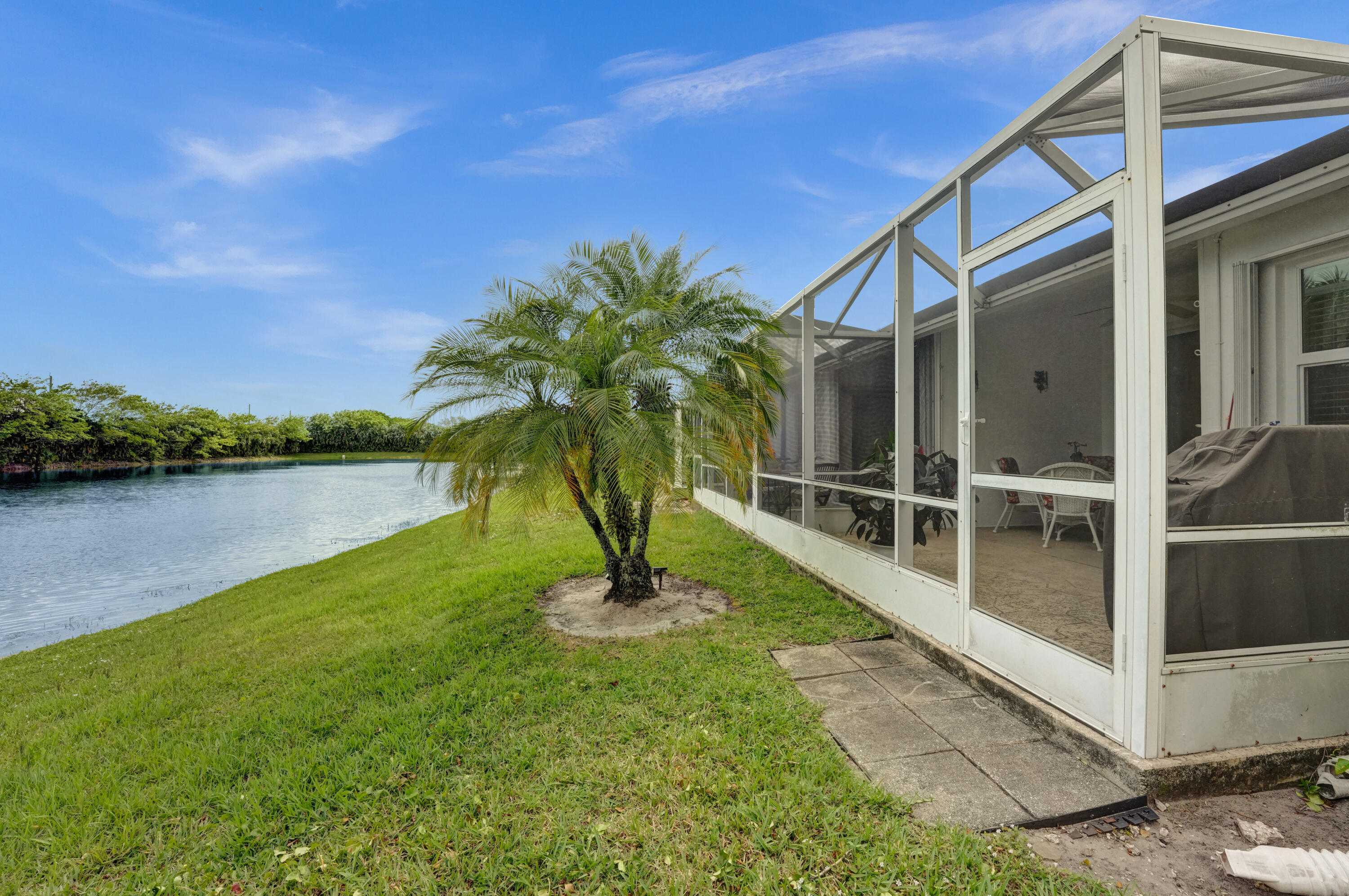 18398 Via Di Sorrento