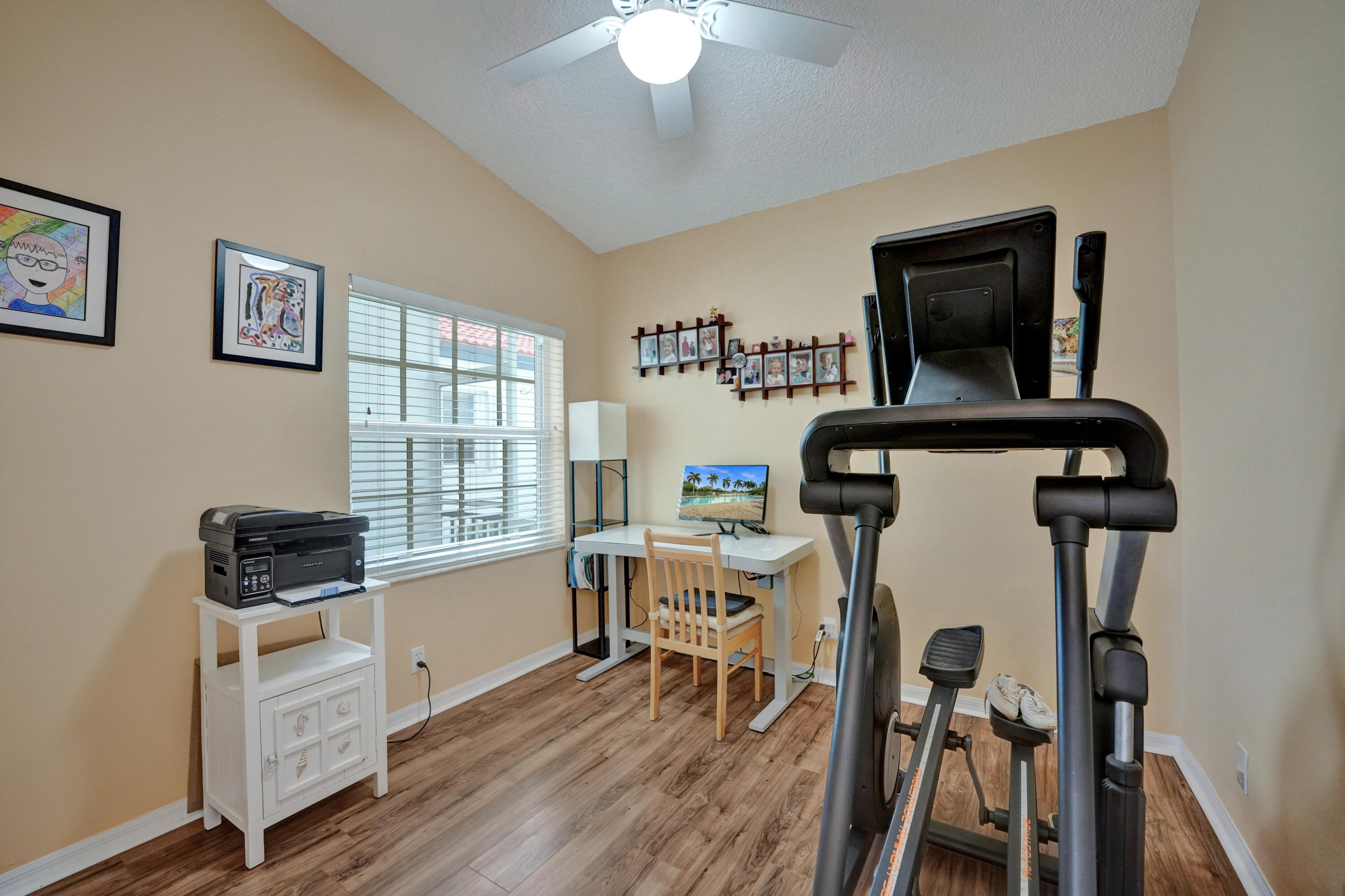 18398 Via Di Sorrento