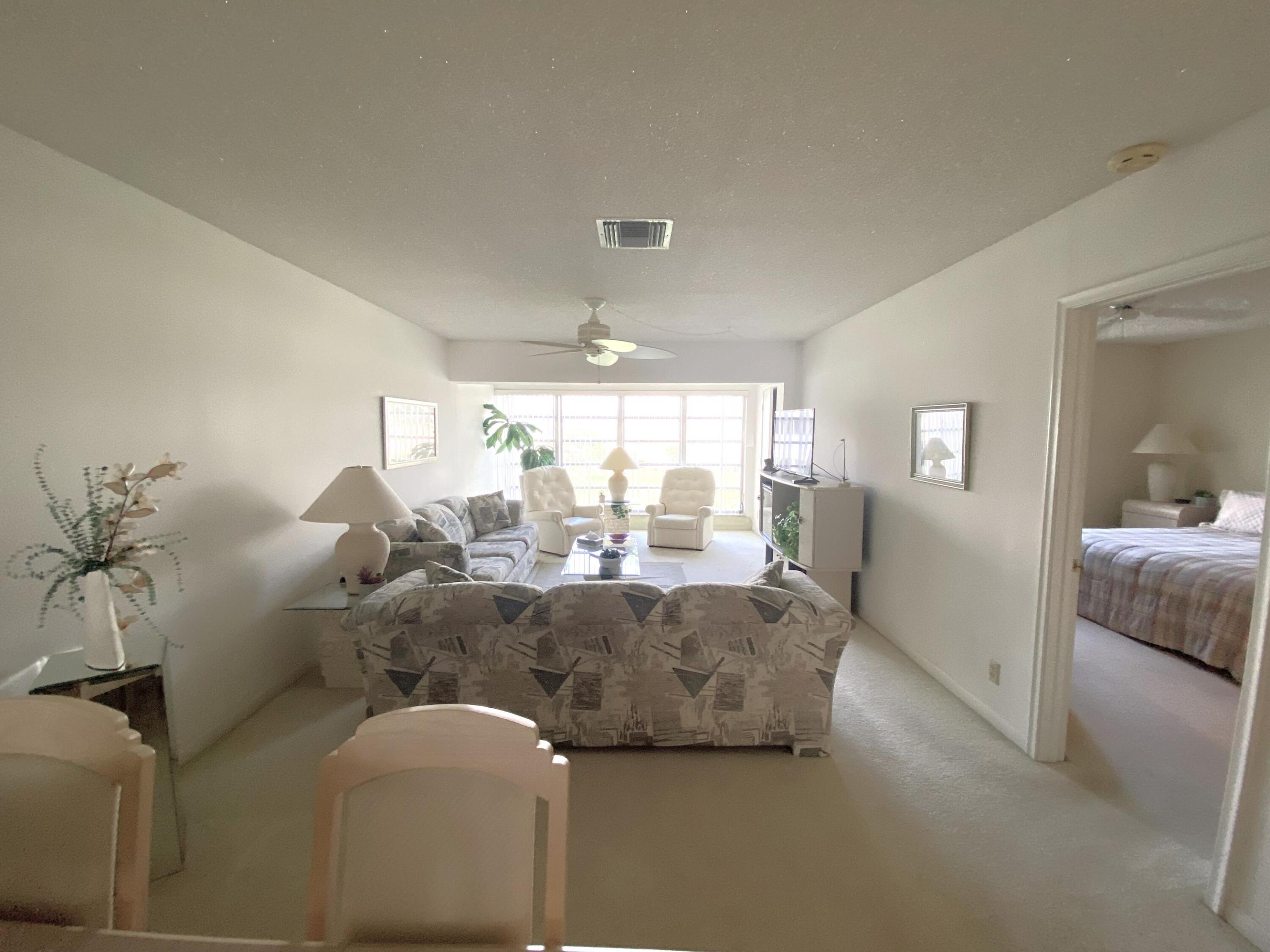 1100 Boxwood Drive 202