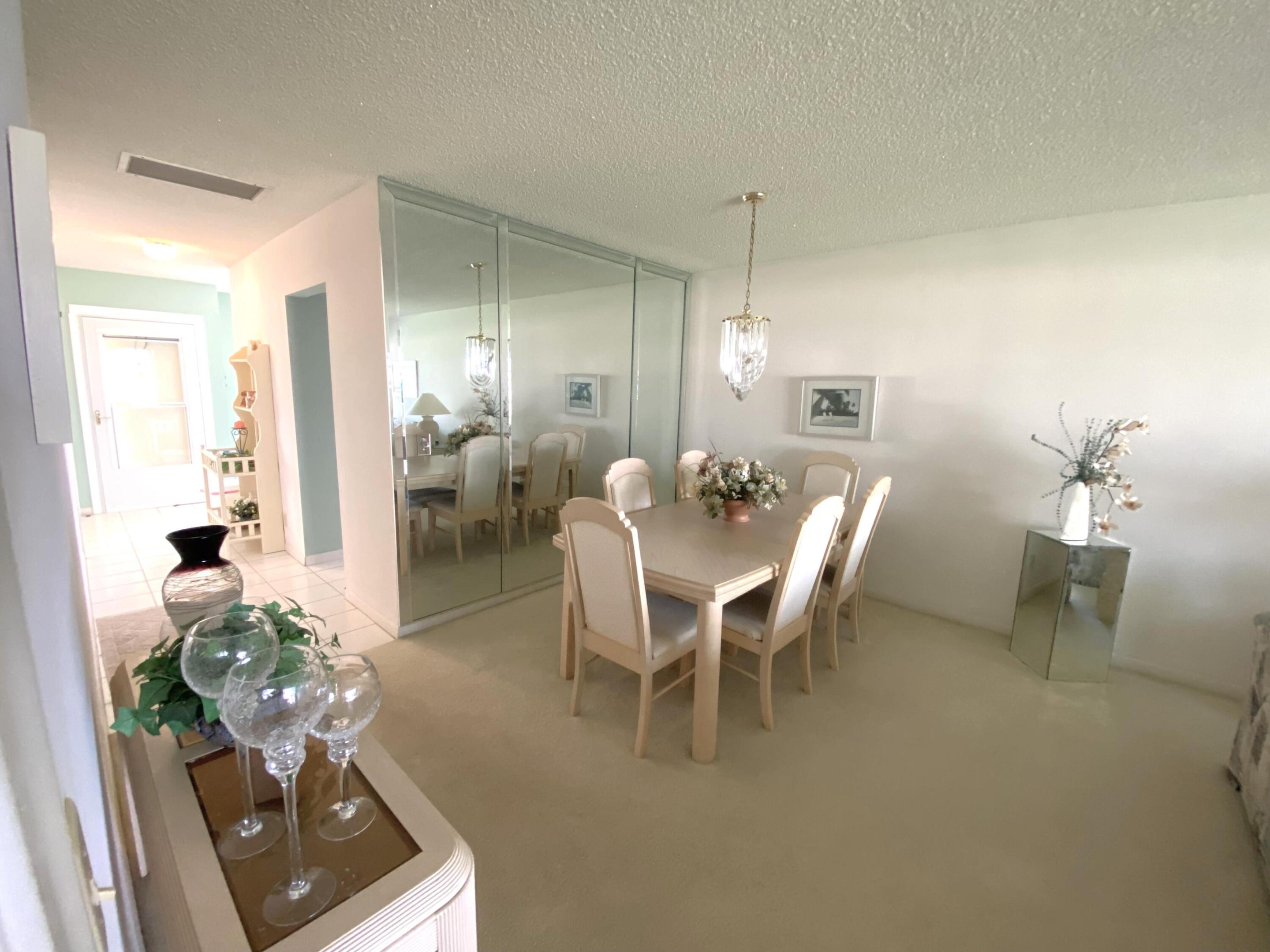 1100 Boxwood Drive 202