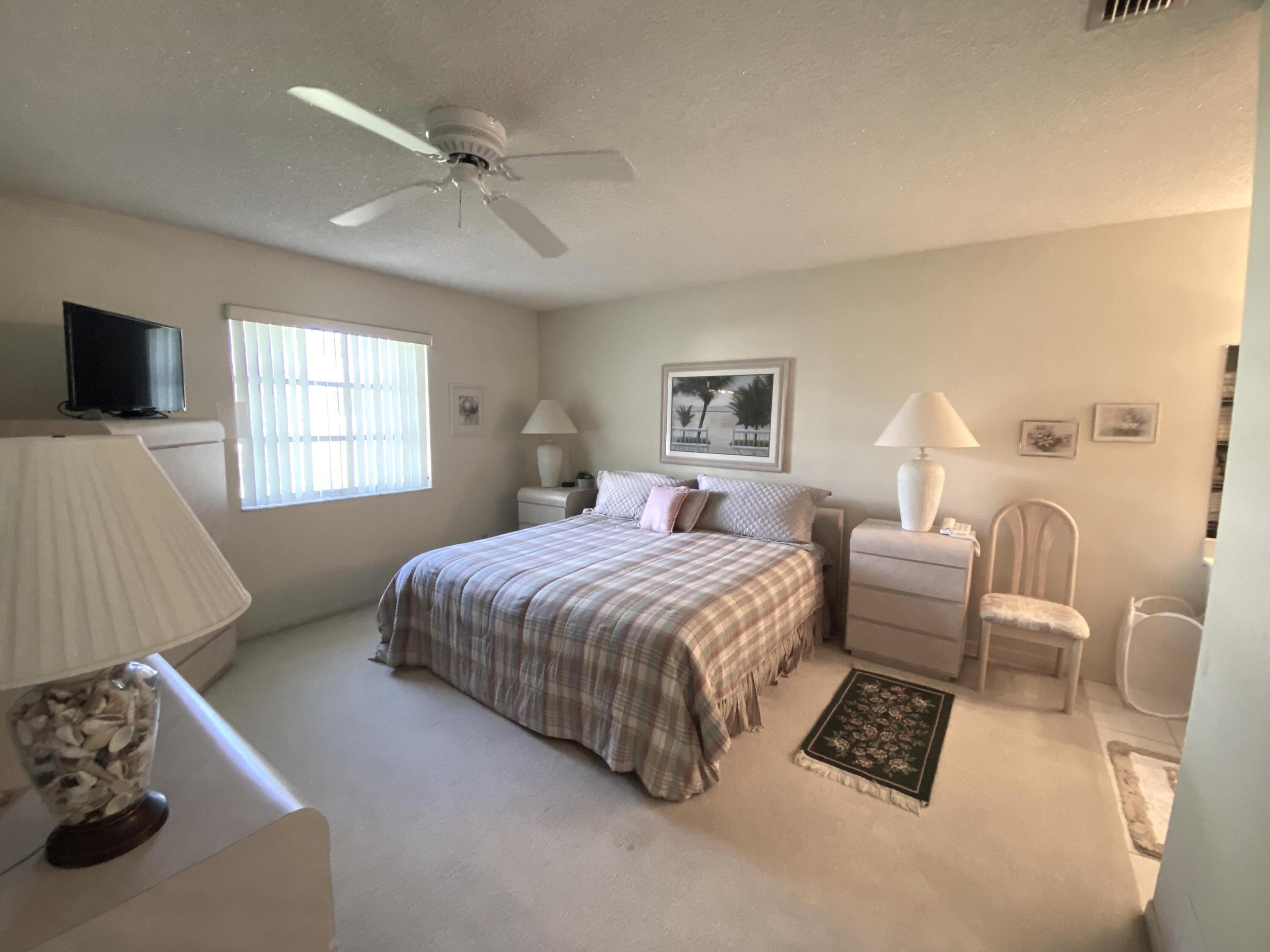 1100 Boxwood Drive 202
