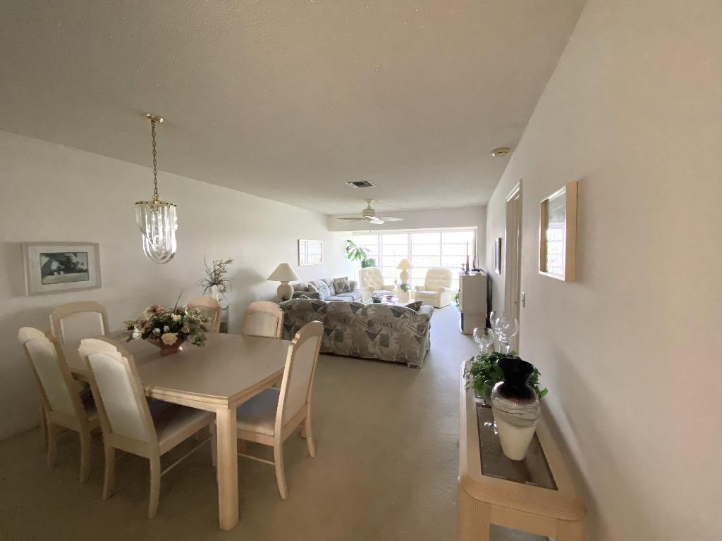 1100 Boxwood Drive 202