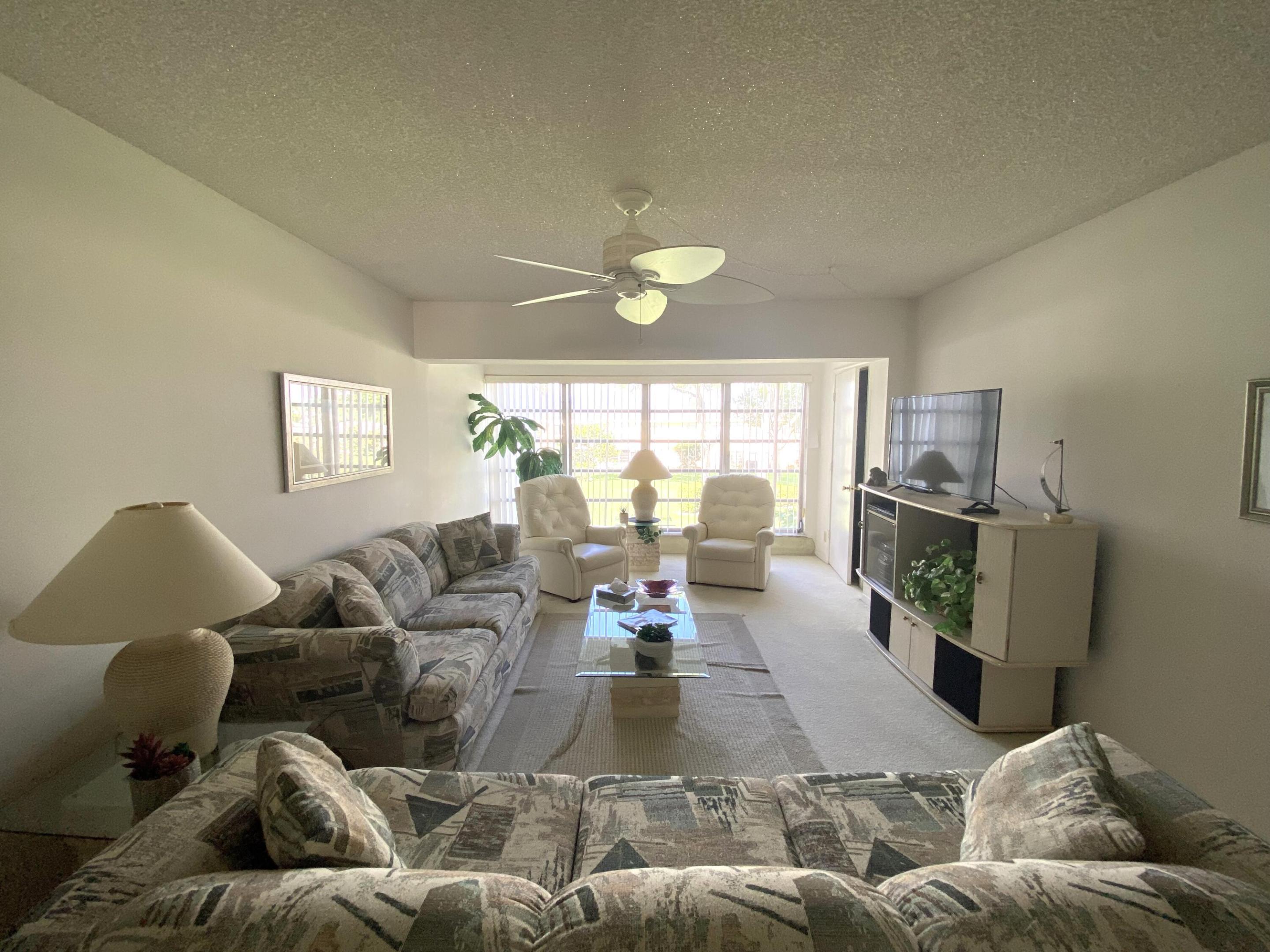 1100 Boxwood Drive 202