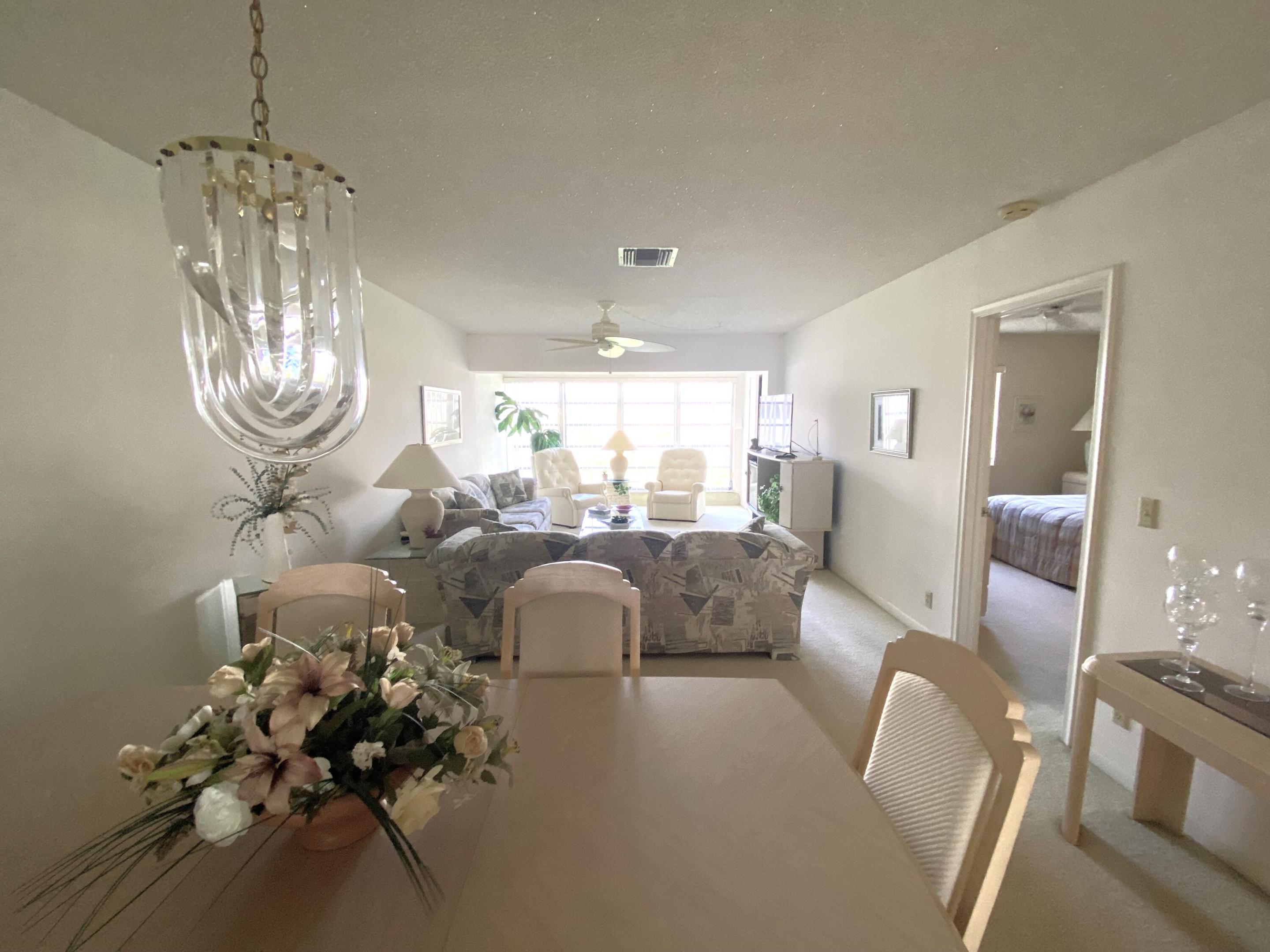 1100 Boxwood Drive 202
